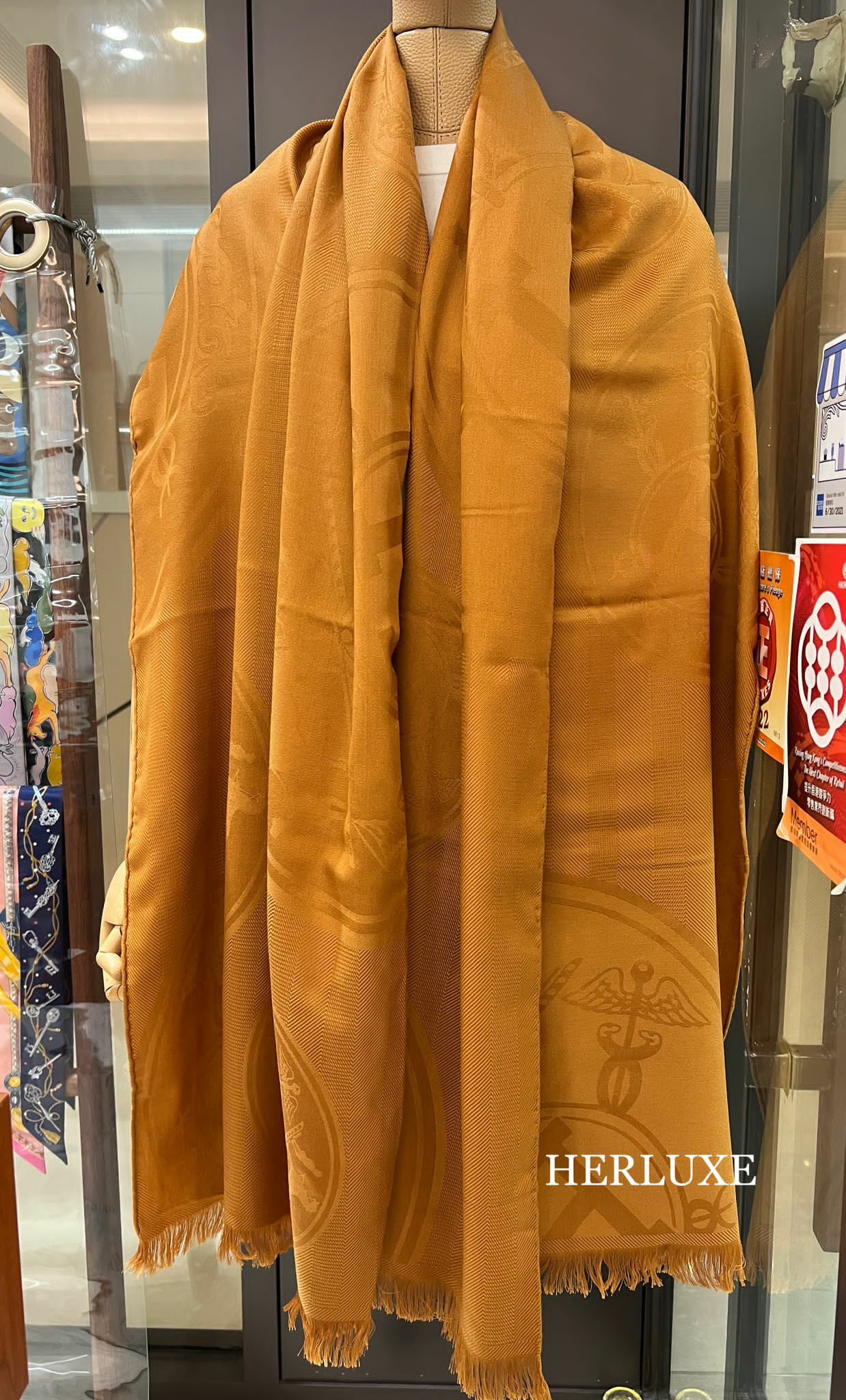 New Libris stole Bouton D'or  85% cashmere, 15% soie 75 x 210 cm