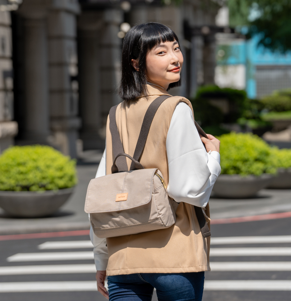 satana 趣遊個性後背包 1017-0450-419 形象照