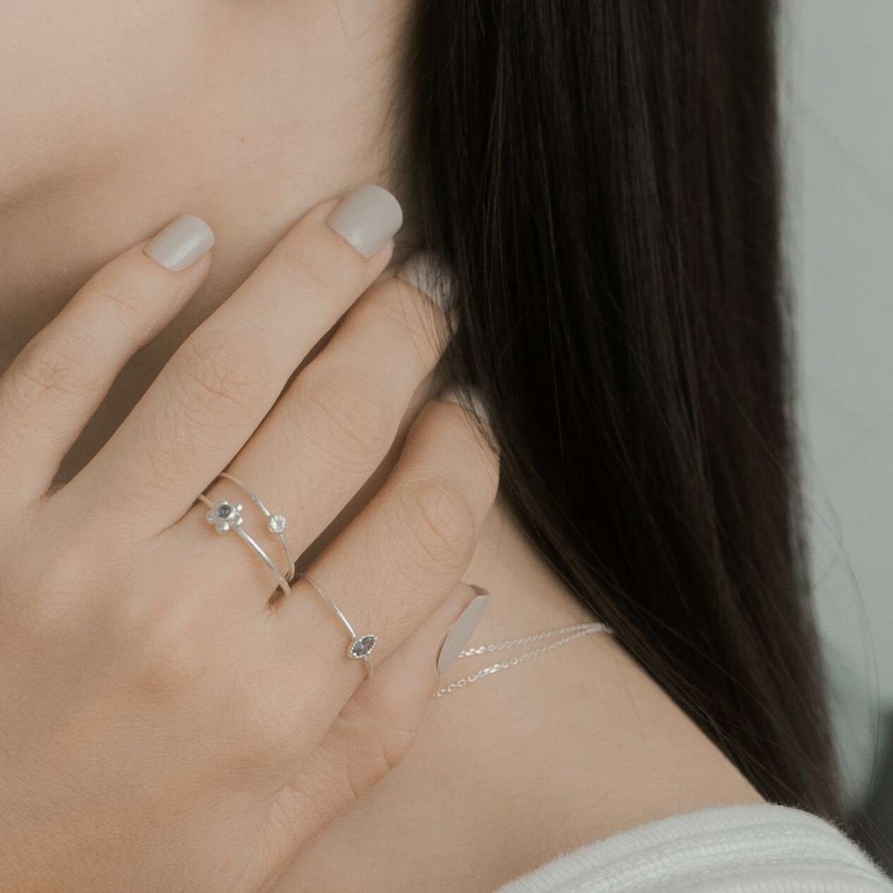 小圓月光石戒指