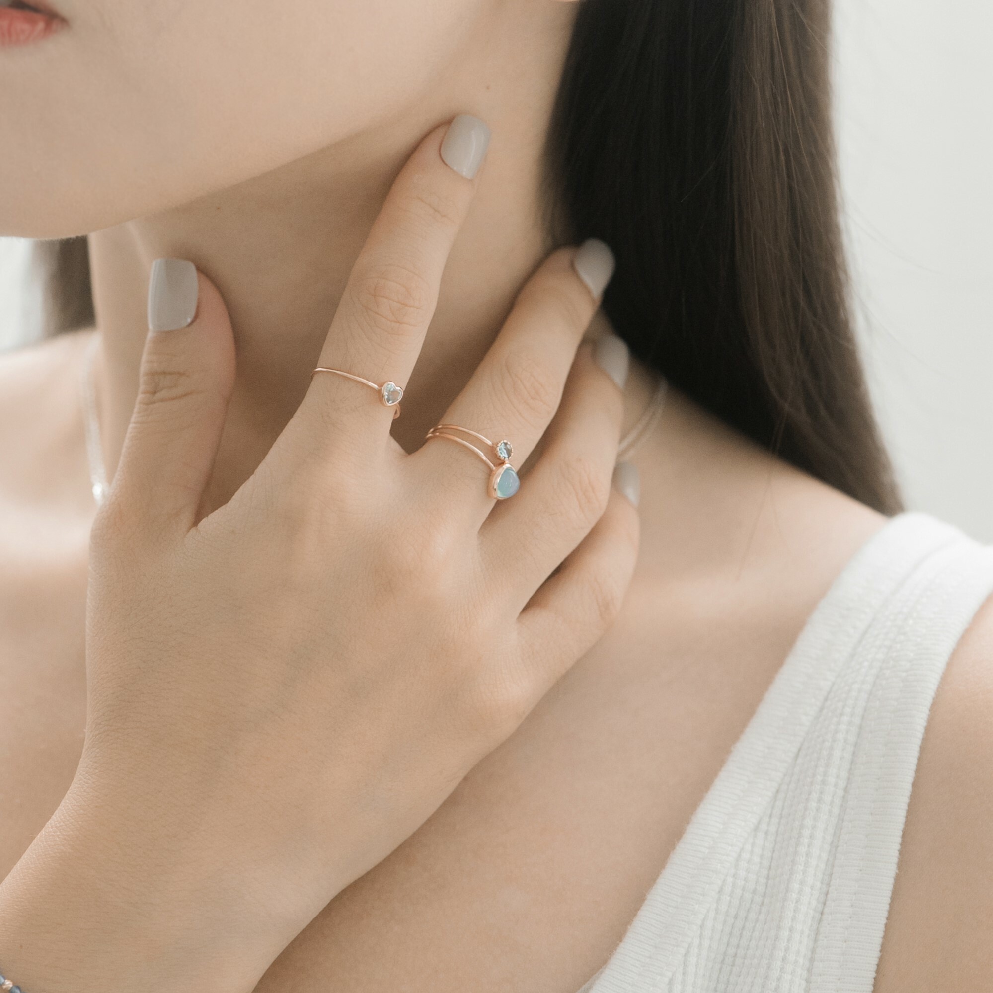 簡約鑽面愛心托帕石戒指