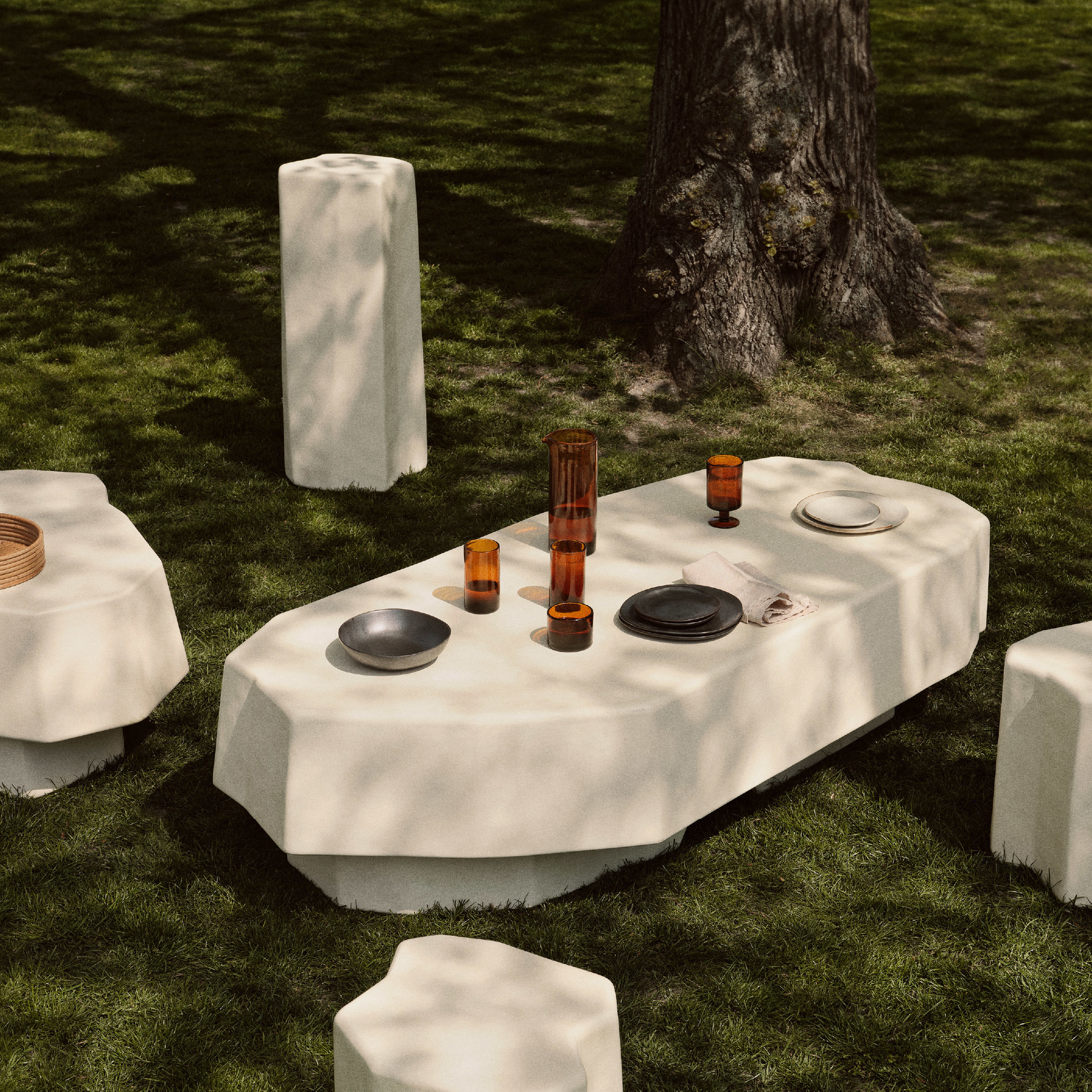 (預購) 巨石 / 高邊桌 by Ferm Living