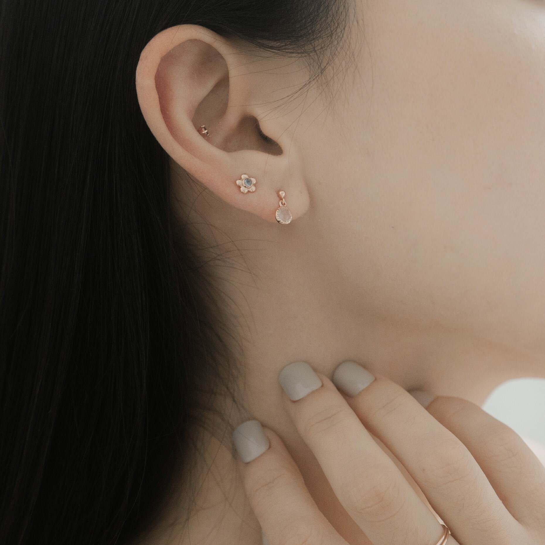 眼形菫青石轉珠耳環