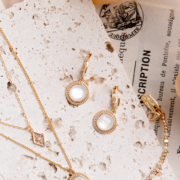 漫步塞納河畔 – 貝殼 – 耳環