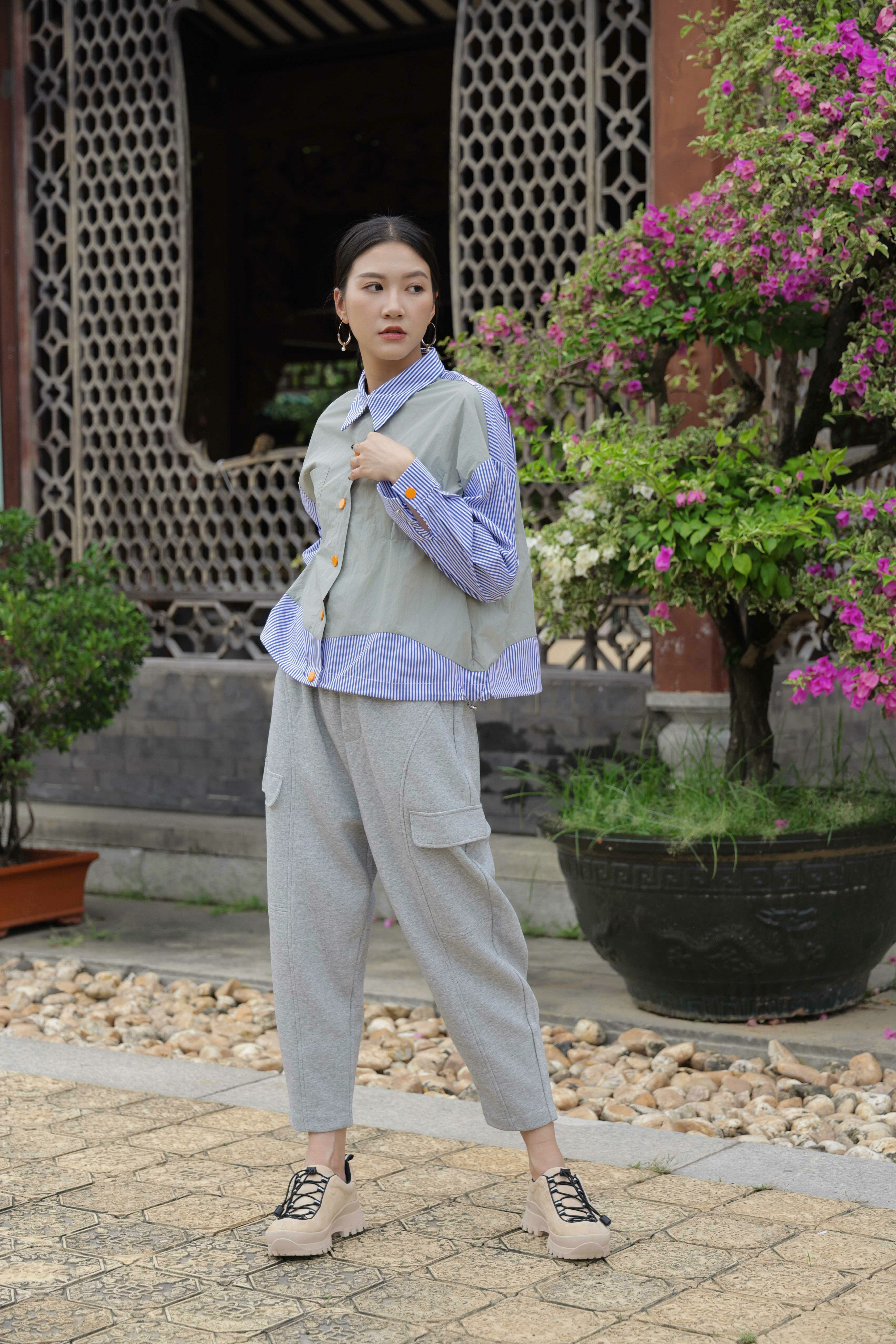 條子拼風褸料喼鈕恤衫（現貨款式）