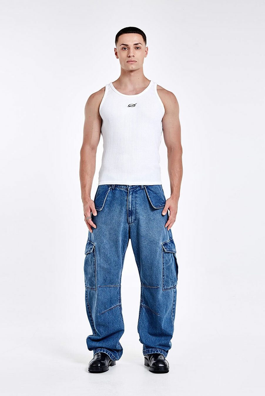 Irregular Logo embroidery Logo Sleeveless - White