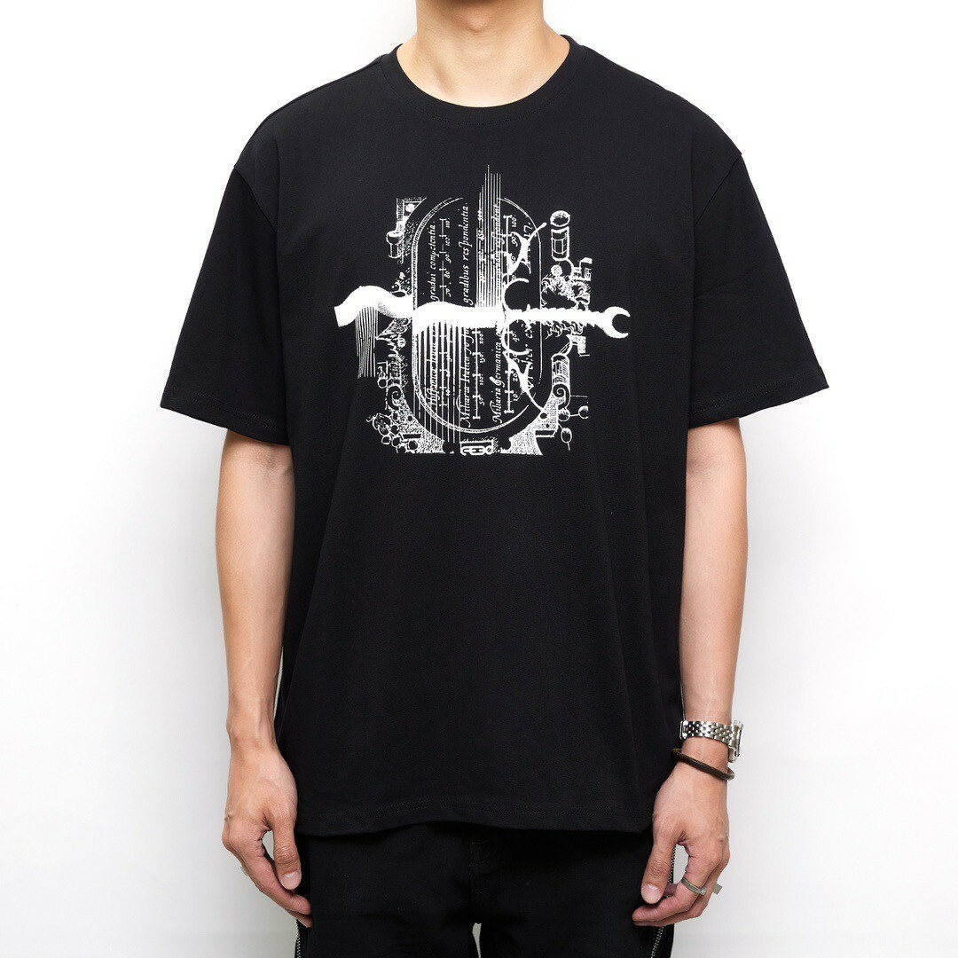 Fe3c 次元寶劍 圖像短袖 T Different Dimensional Sword Tee