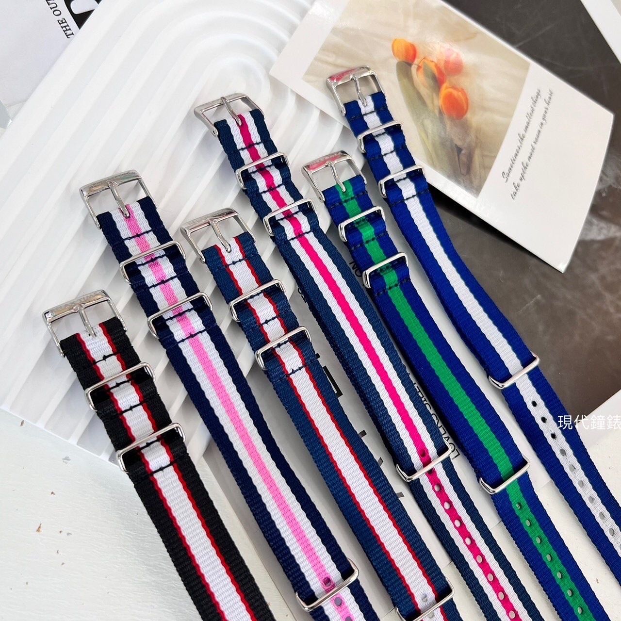 【NATO帆布錶帶】 直條穿式雙色款   (18mm) 現代鐘錶