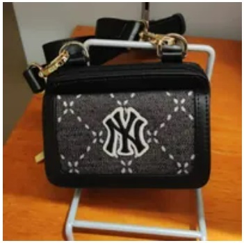 [S] MLB KIDS DIAMOND MONOGRAM WALLET NY ZET CROSS BAG,BLACK, 7ACRMD43NGP002-50BKD (SMLB292)