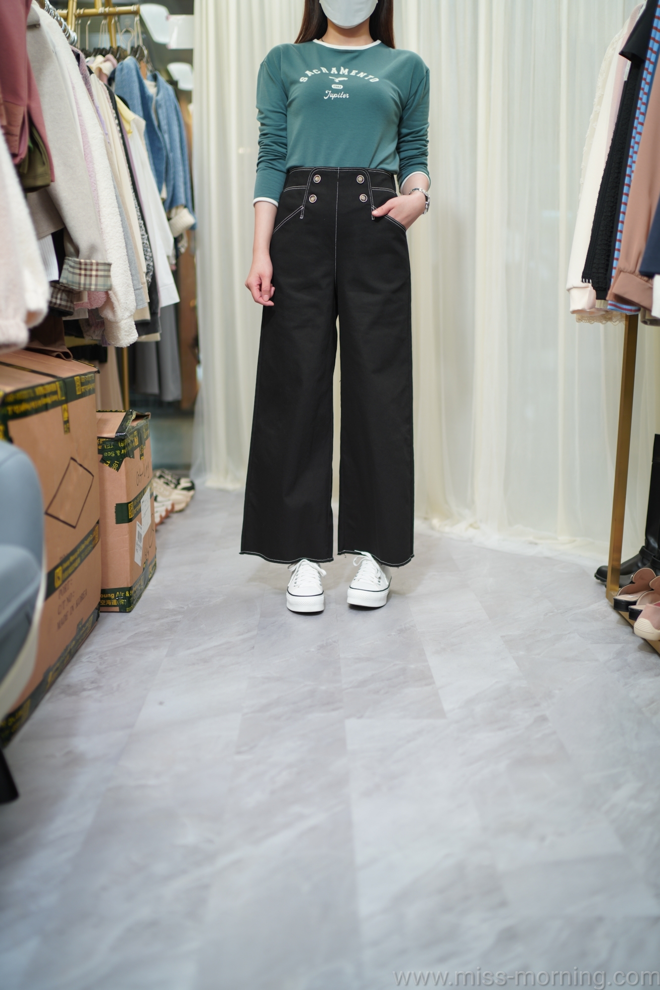 薄薄絨底軟滑滑上衣(13500)&悠閑假鈕明線顯瘦褲(33649)