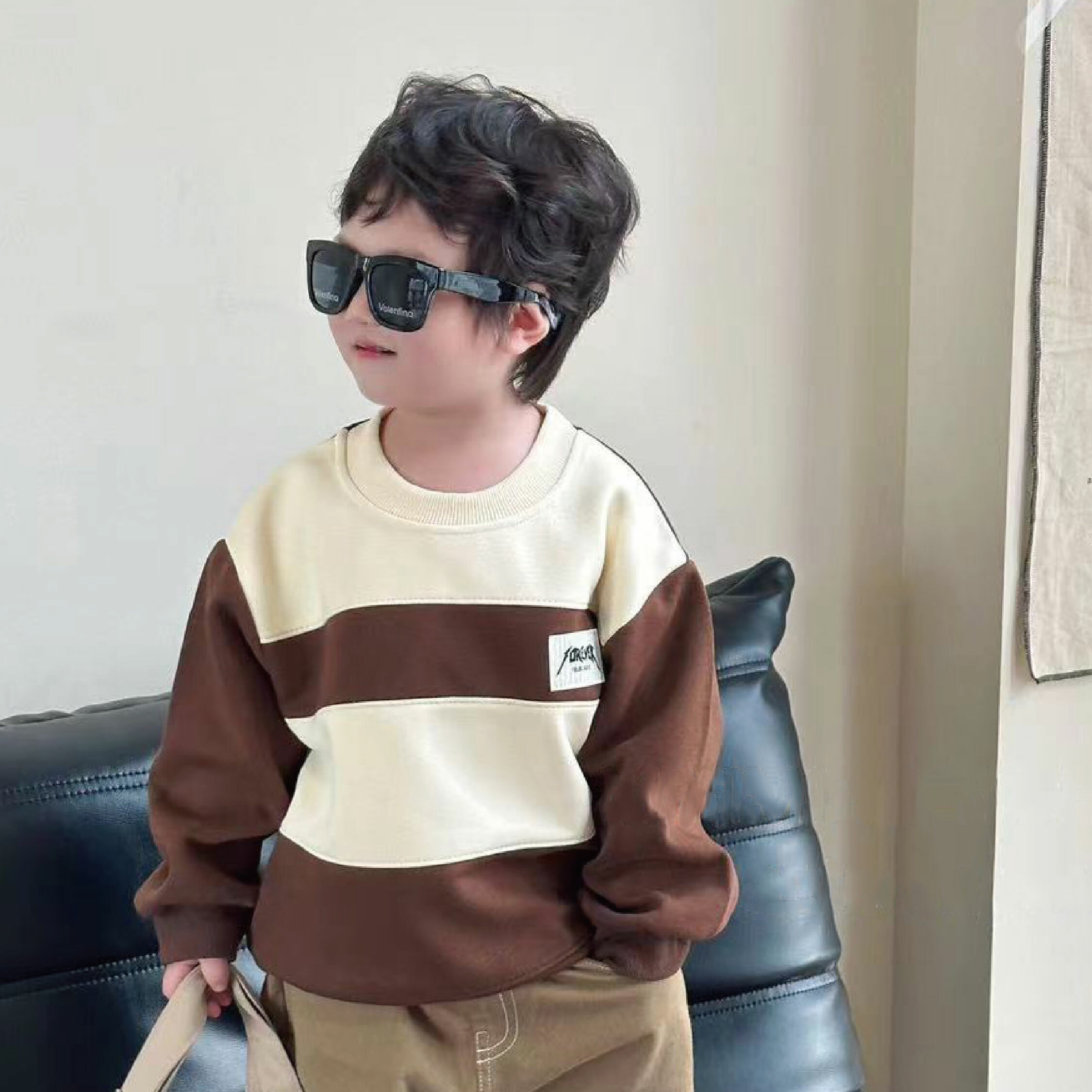 【H35230】潮流字母小標撞色拼接上衣