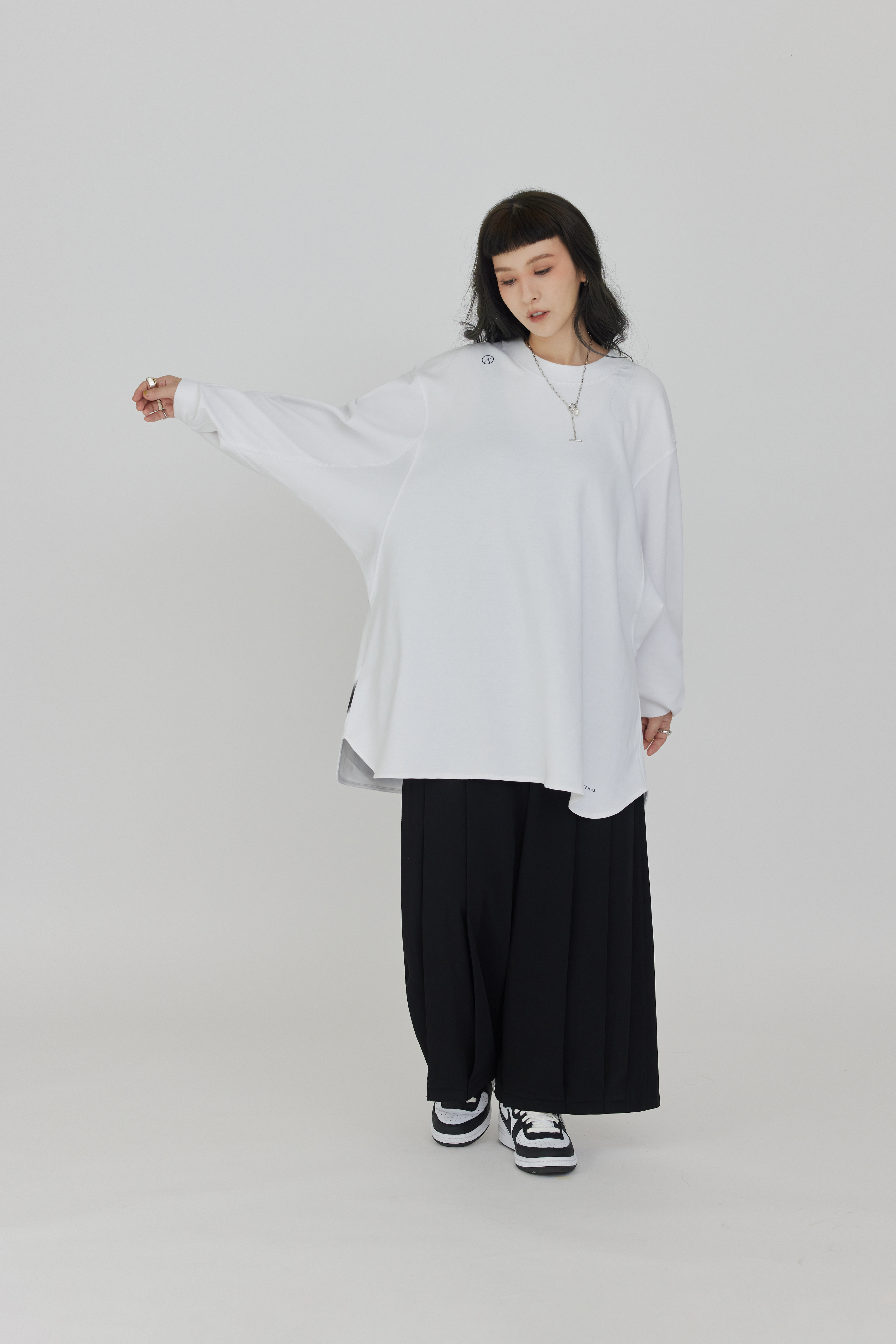 RETEM03 Spray-Paint Tee | White