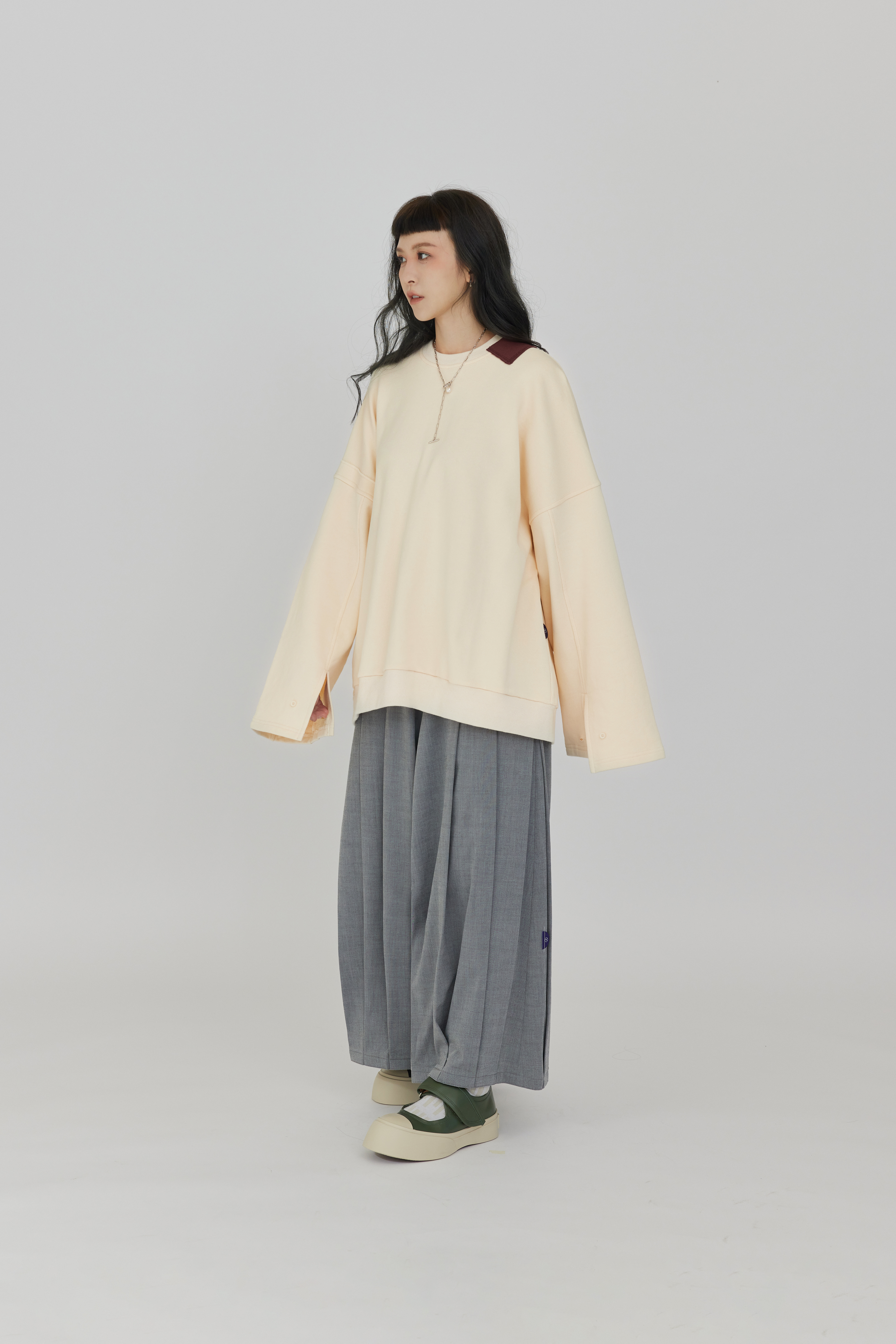 Color Patch Crewneck Sweatshirt | Cream