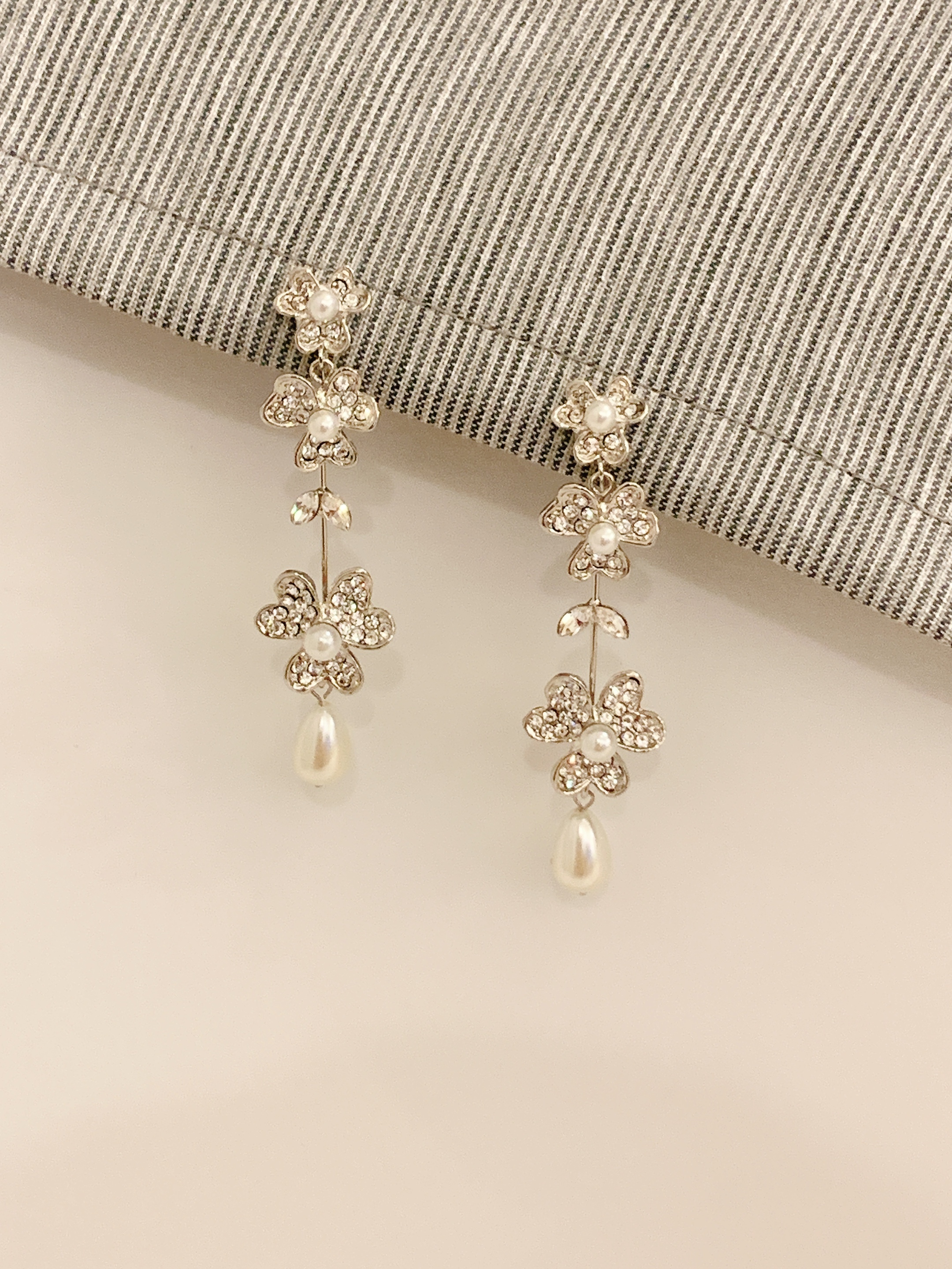 Earrings-606