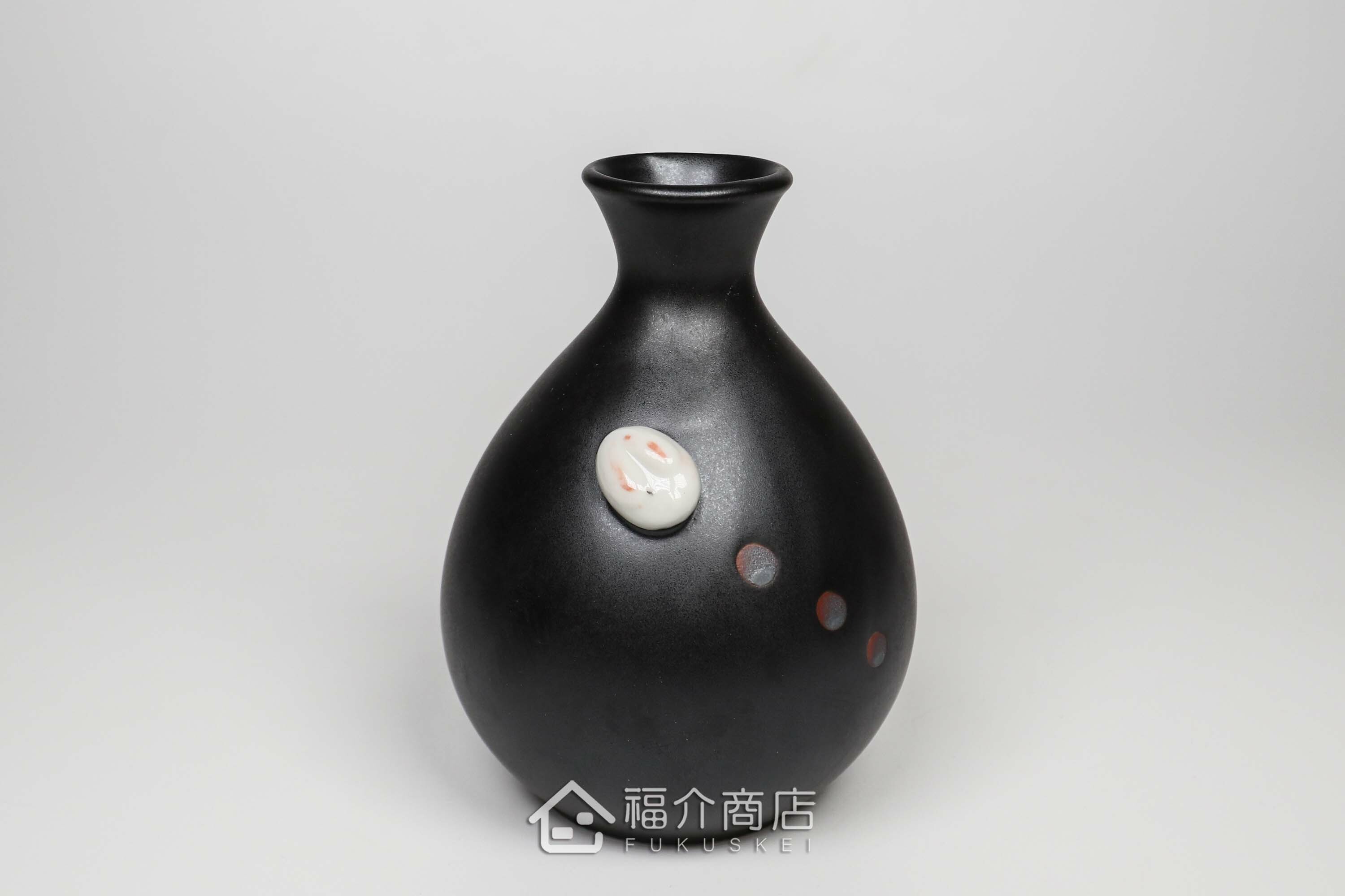 黑色的月兔造型清酒壺