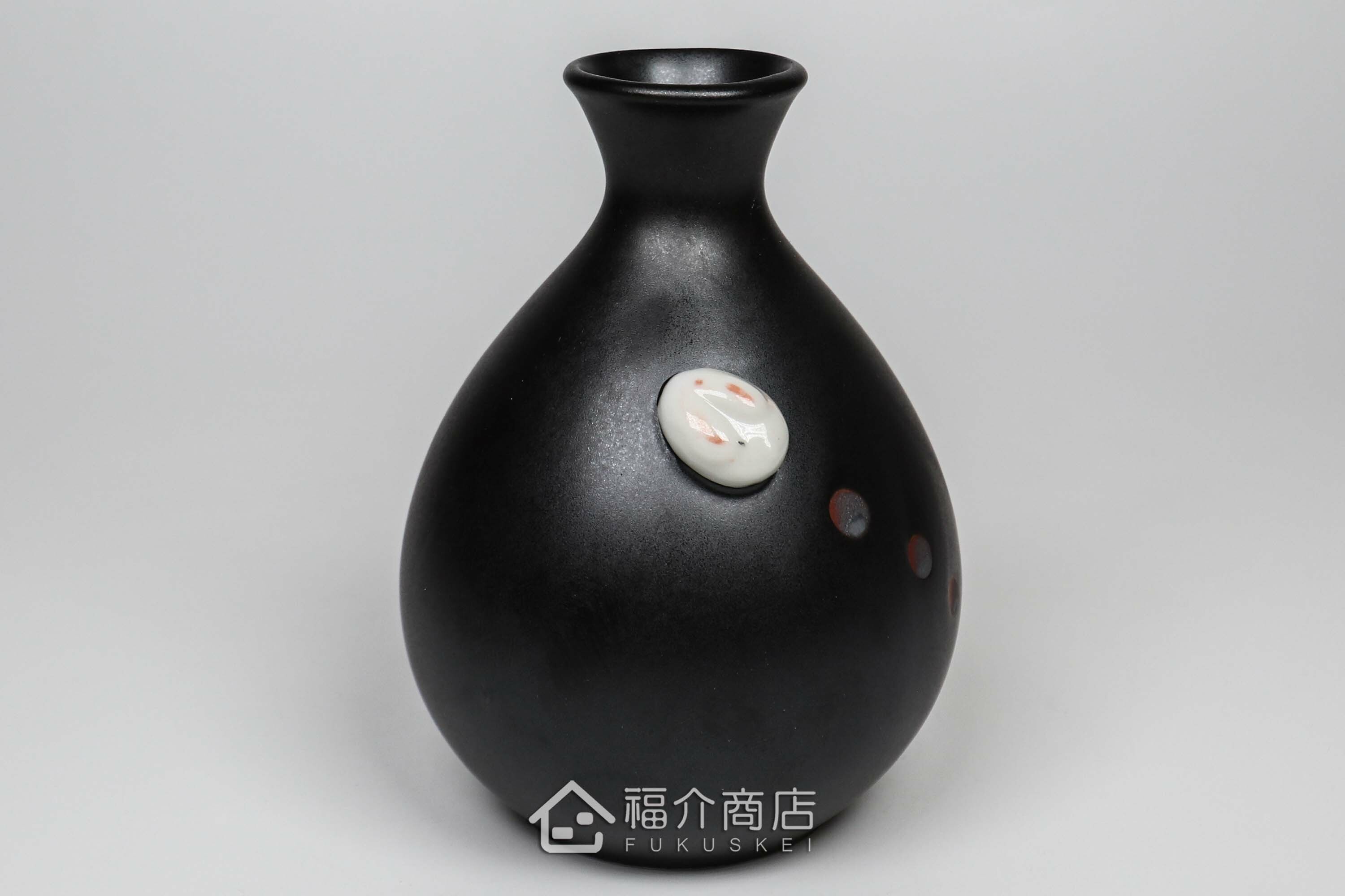 黑色的月兔造型清酒壺