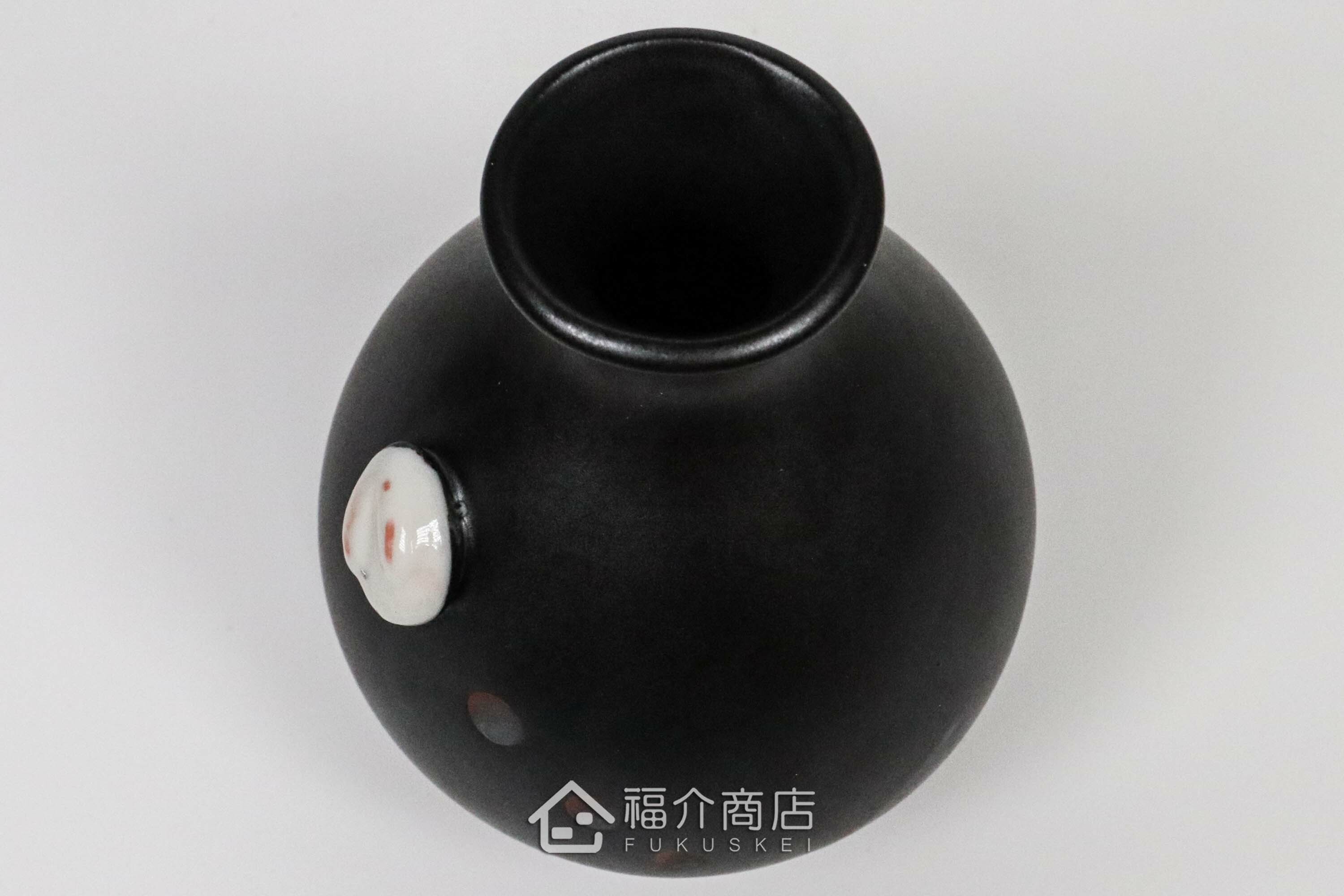 黑色的月兔造型清酒壺