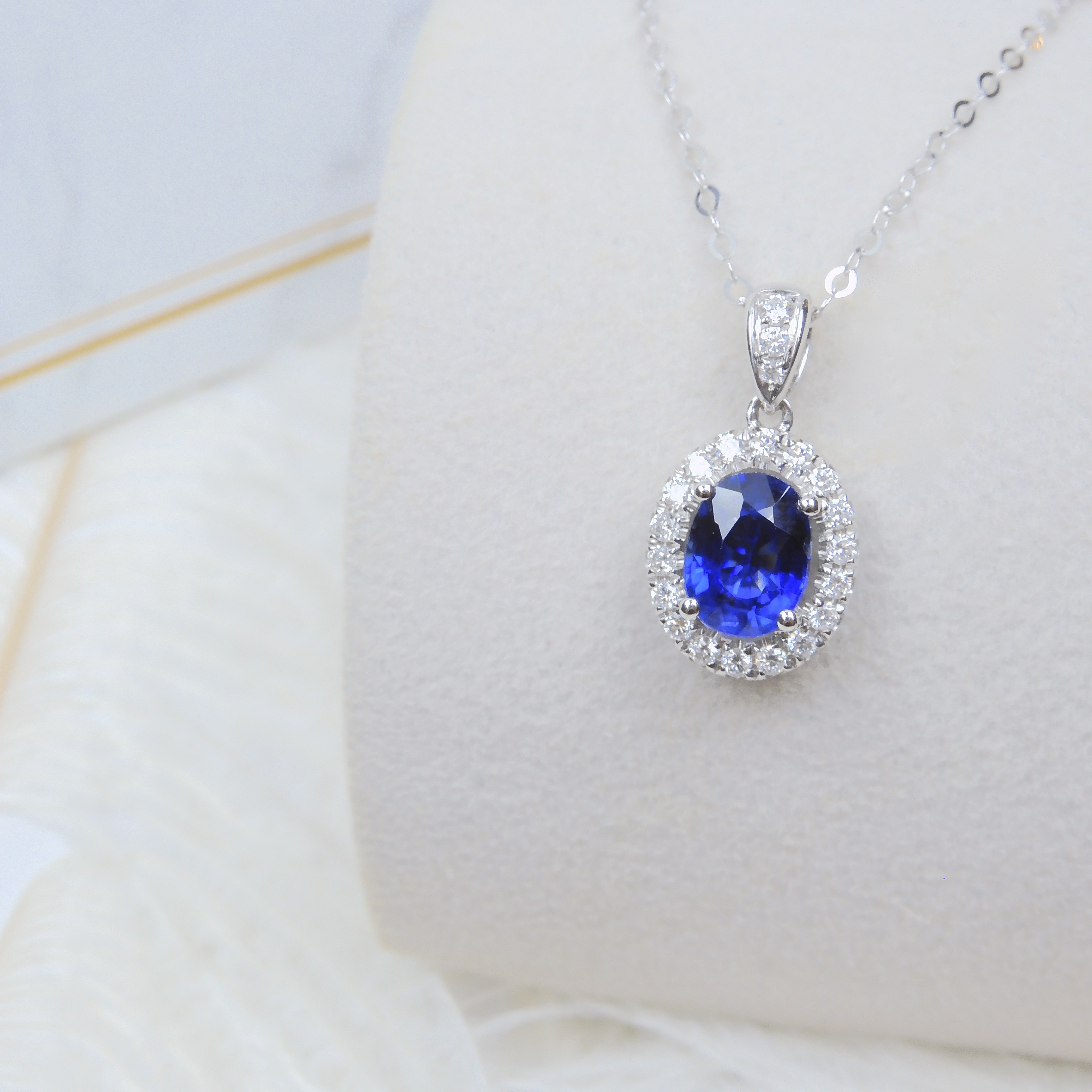 18K金 1.08ct 藍寶石吊墜 (配國際證書)