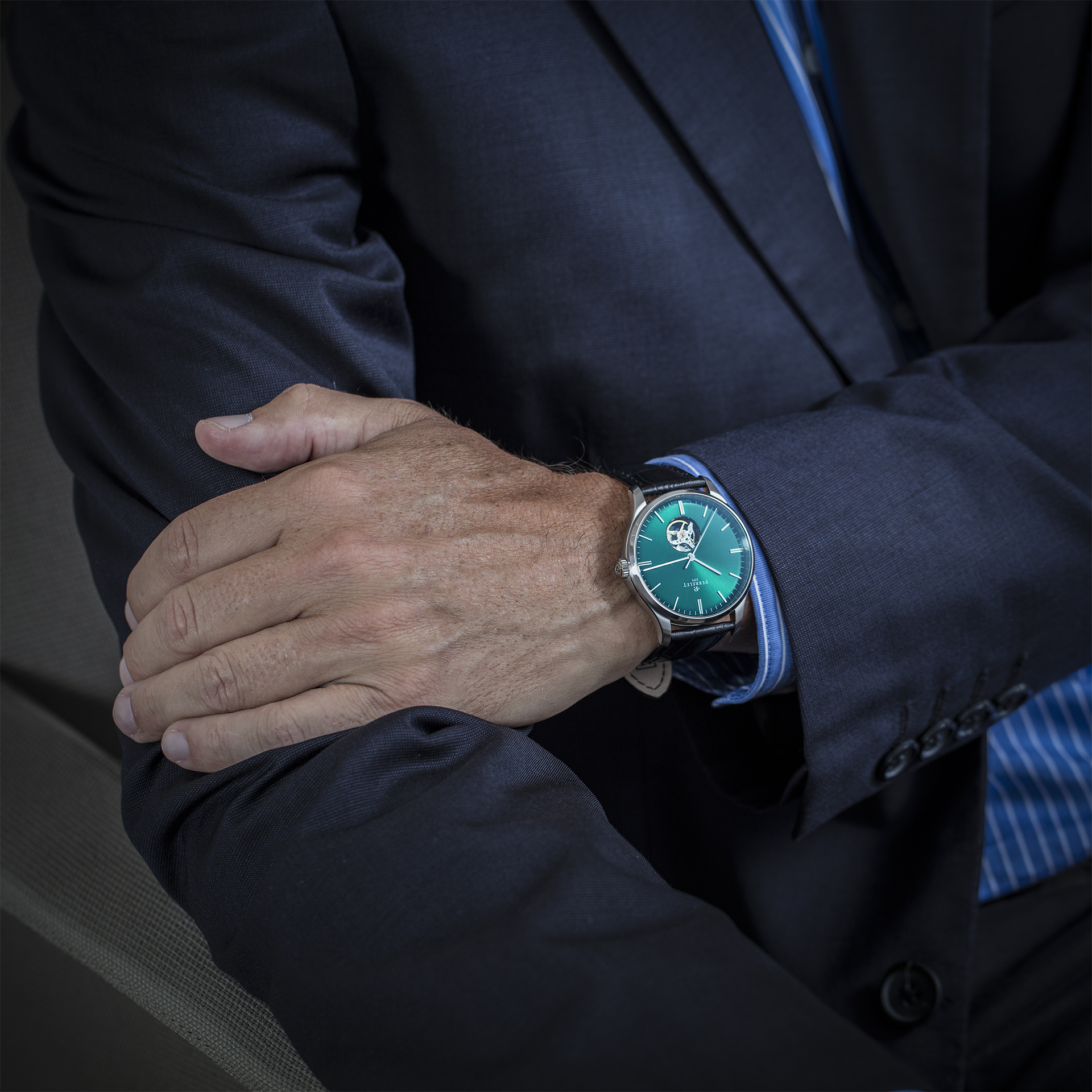 Perrelet 沛力錶 WEEKEND 3 hands open Heart｜A1302/8