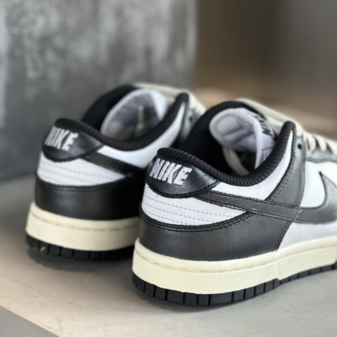 Nike Dunk Low Vintage Panda 復古黑白奶油熊貓