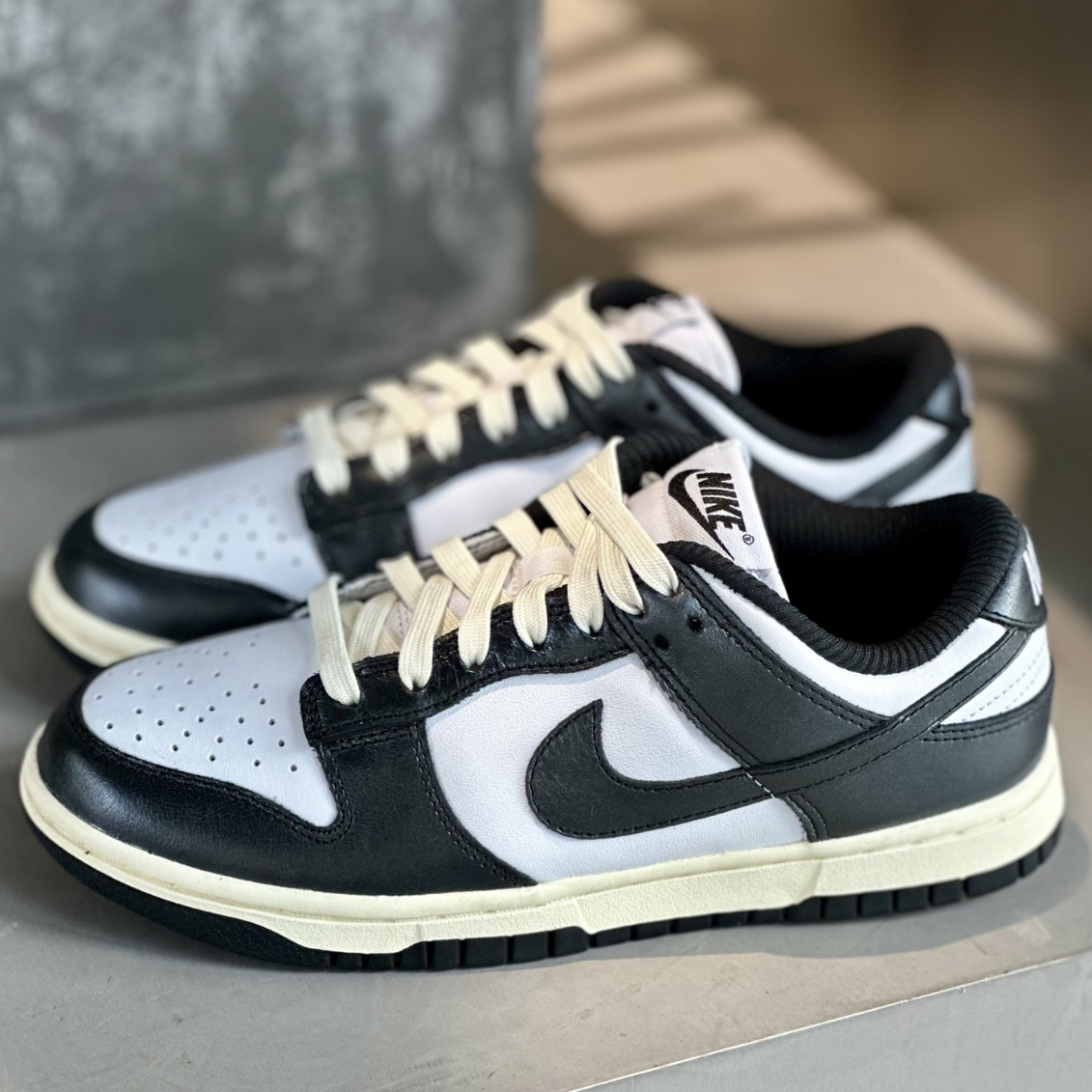 Nike Dunk Low Vintage Panda 復古黑白奶油熊貓