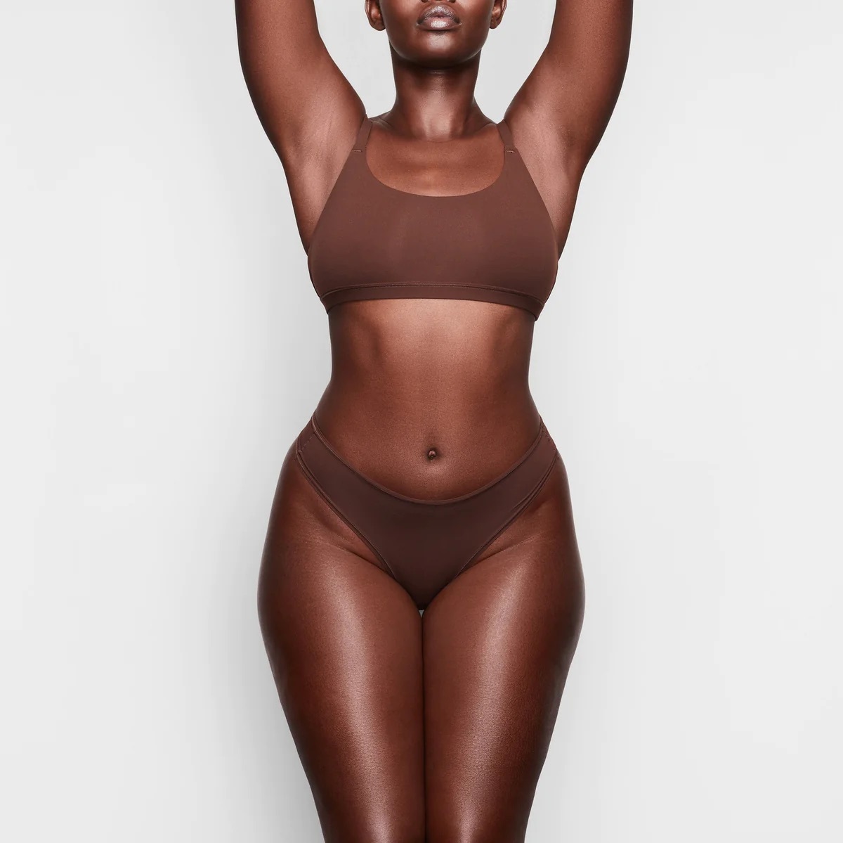 SKIMS FIT EVERYBODY SCOOP NECK BRA /COCOA