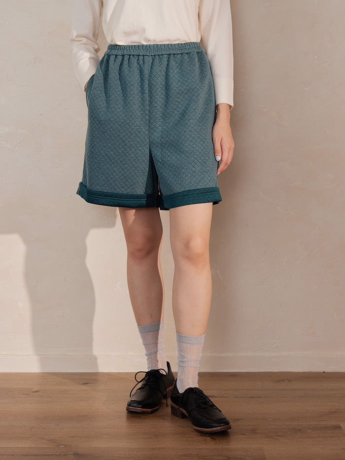 菱磚小釦翻折短褲-森曲