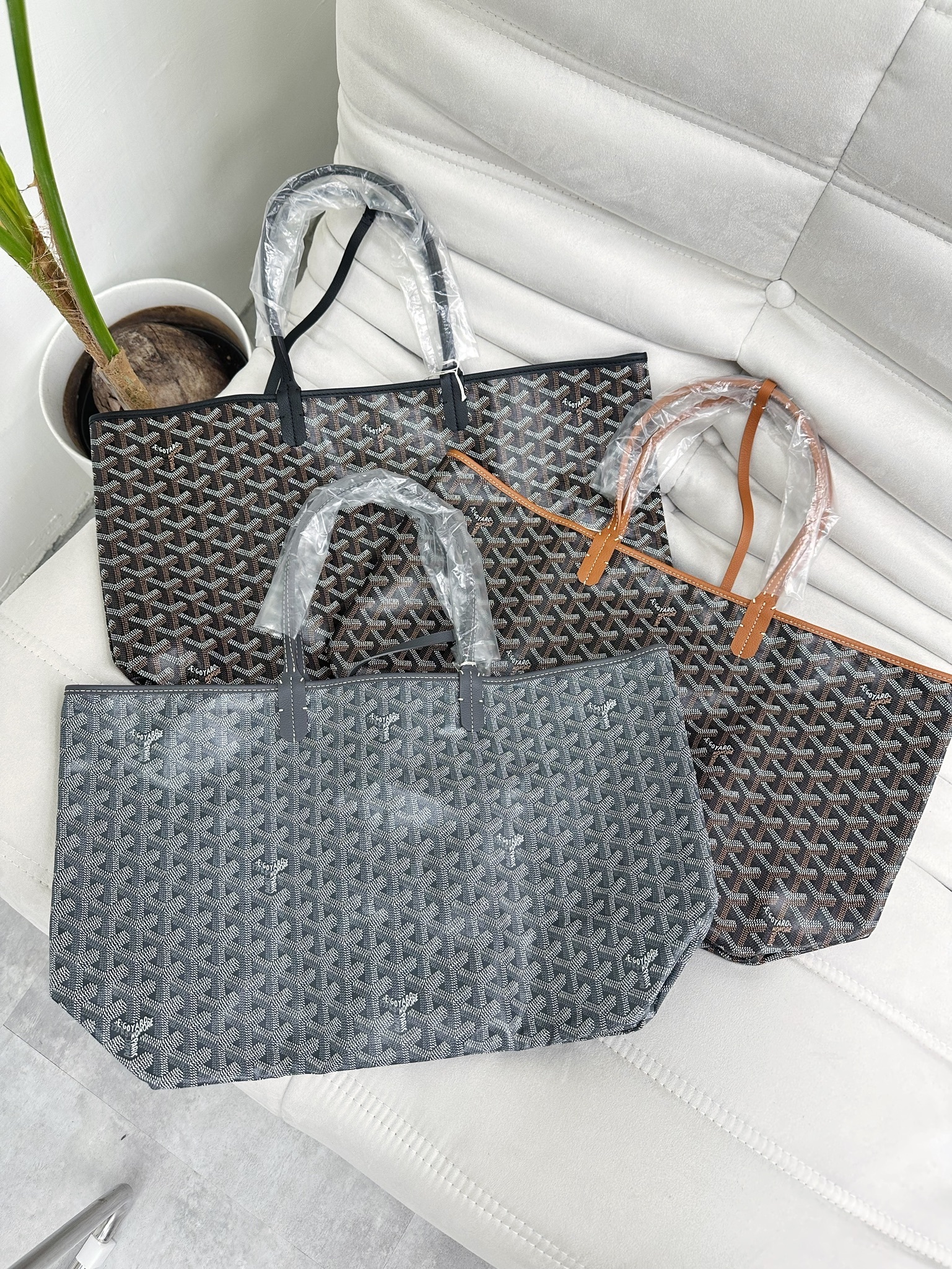 Goyard Saint Louis PM Bag
