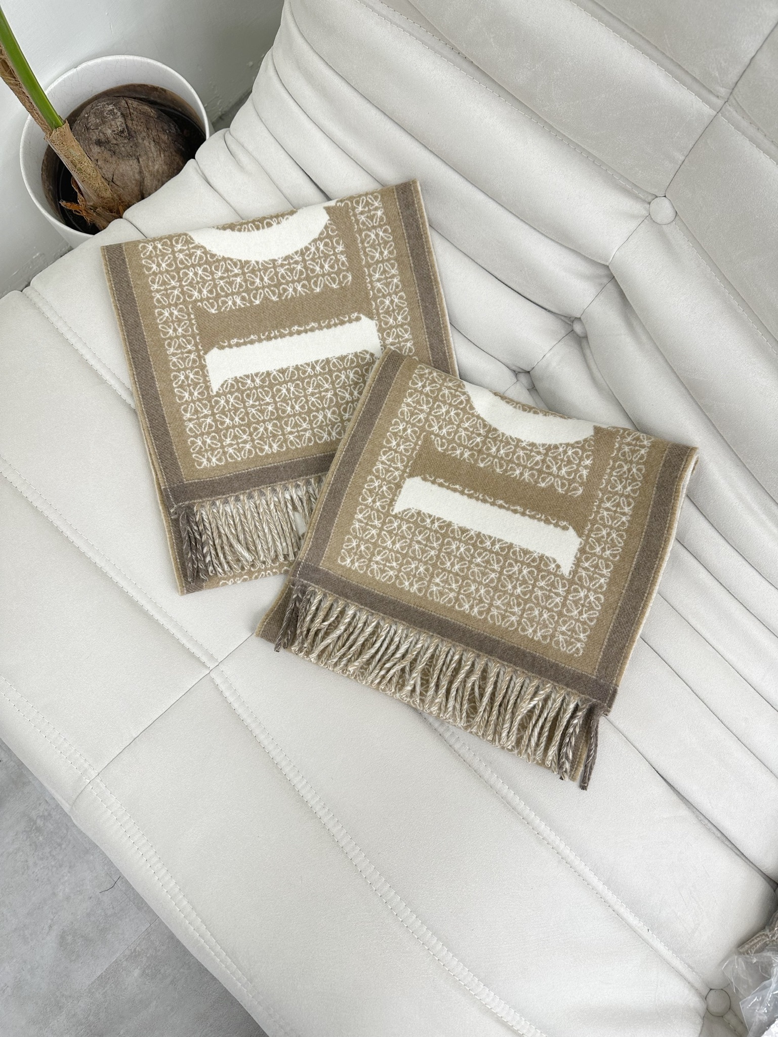 Outlet Loewe Love Jacquard Scarf