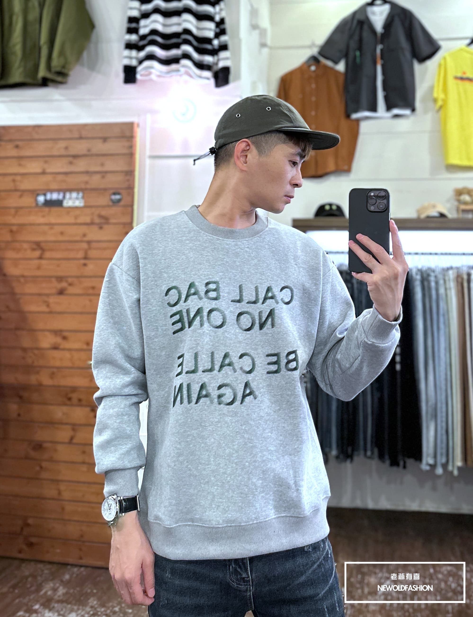 『新品上市』重磅AGAIN標語大學T-淺灰(NOF2309393)