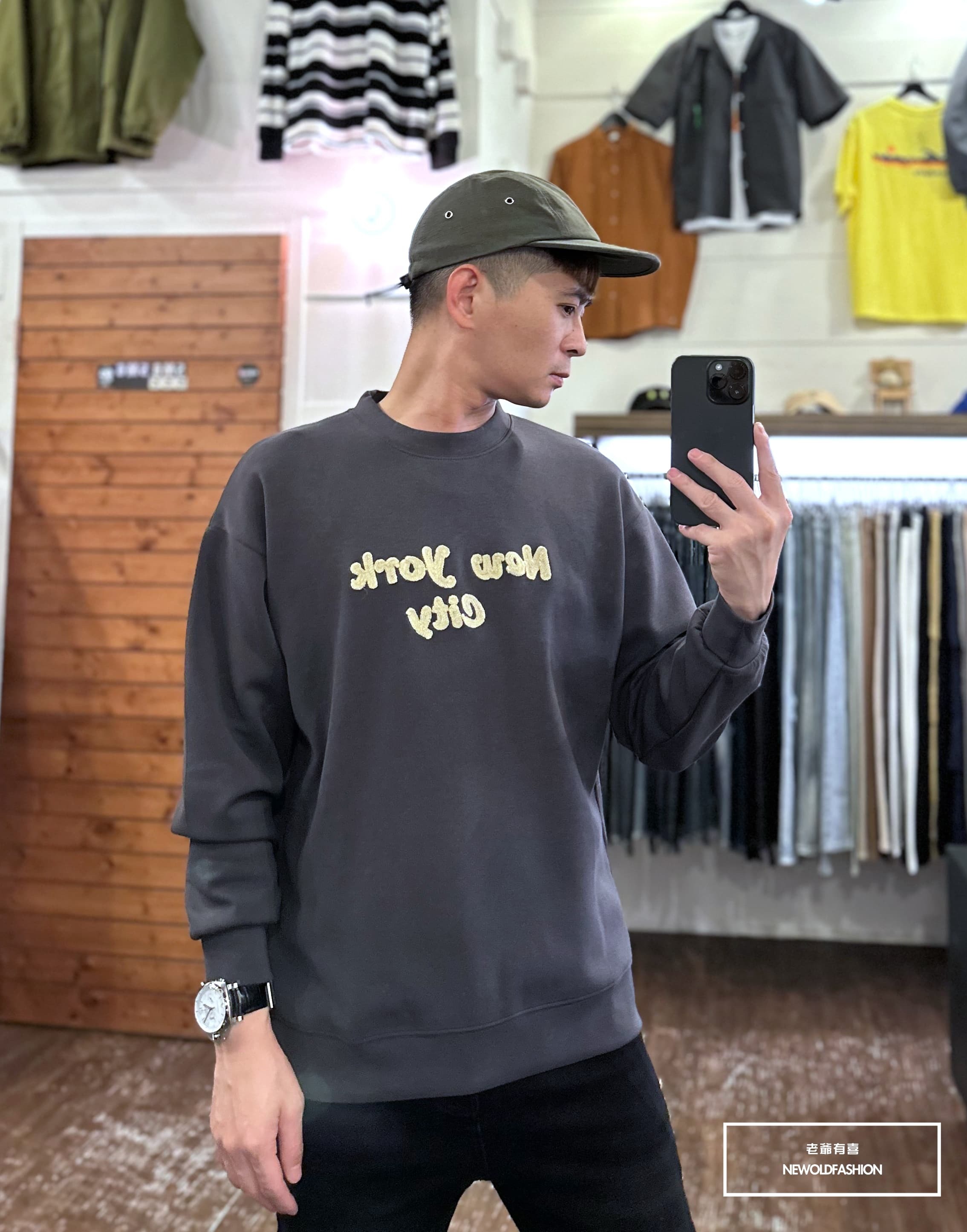 『新品上市』重磅NEW YORK刺繡大學T-深灰(NOF2309381)