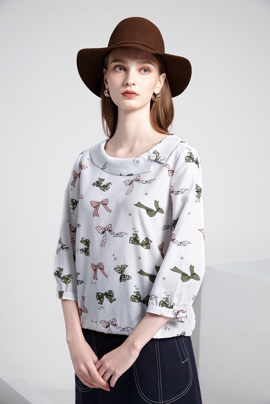 韓系印花優雅造型領上衣T6031