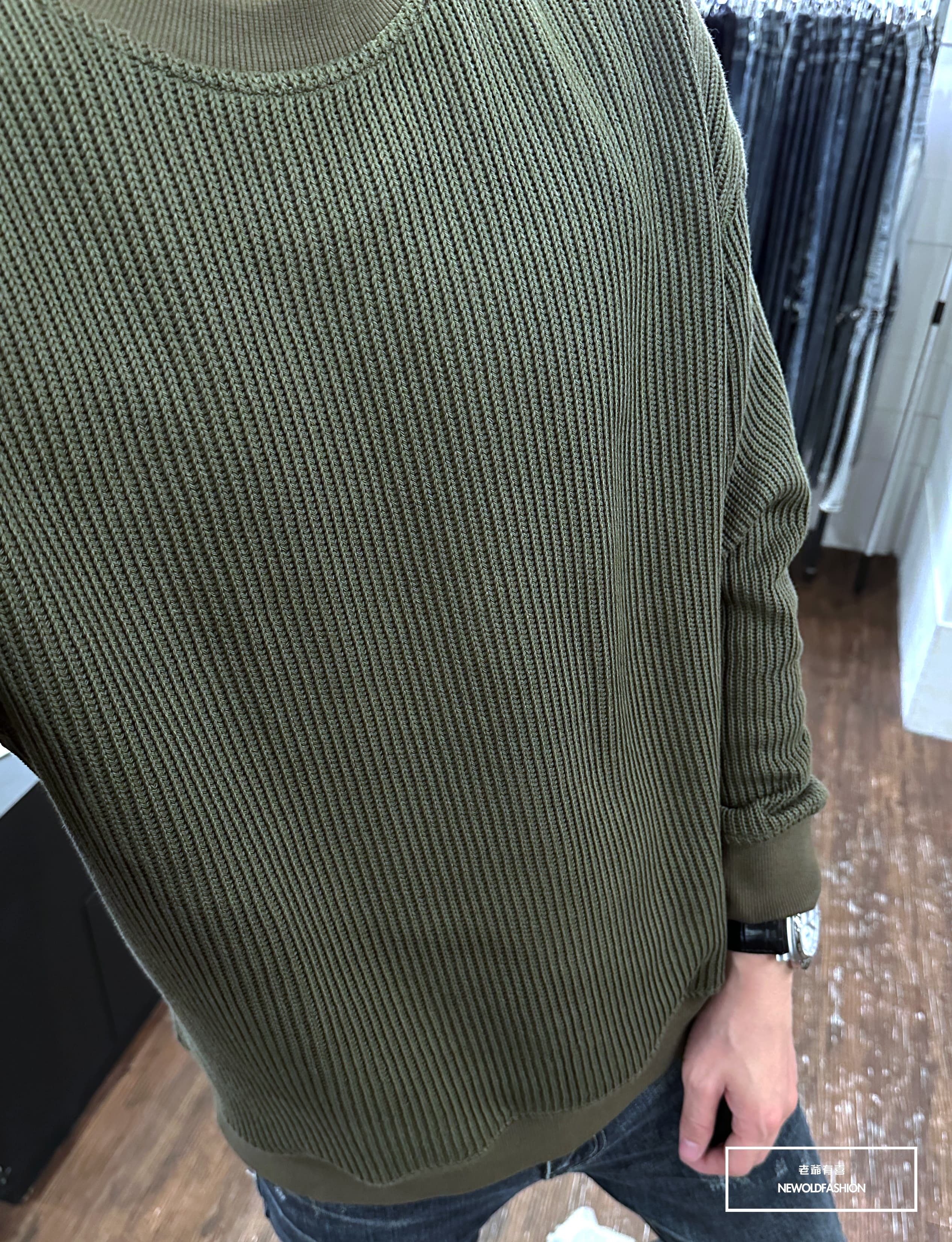 『新品上市』重磅立體粗針織大學T-綠(NOF2310C65001)