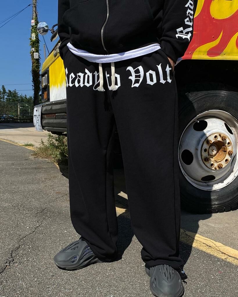 棉質英文字可束腳運動褲 VOLT-026P