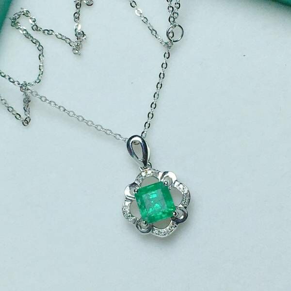 限量特價 18k真金真鑽 祖母綠吊墜 送證書