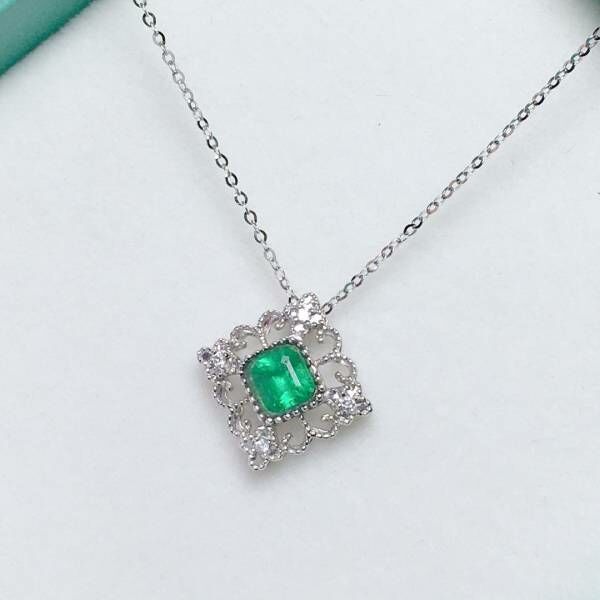 限量特價 18k真金真鑽 祖母綠吊墜 送證書