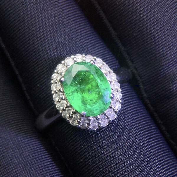 18k金配鑽石镶嵌 祖母綠戒指 送證書