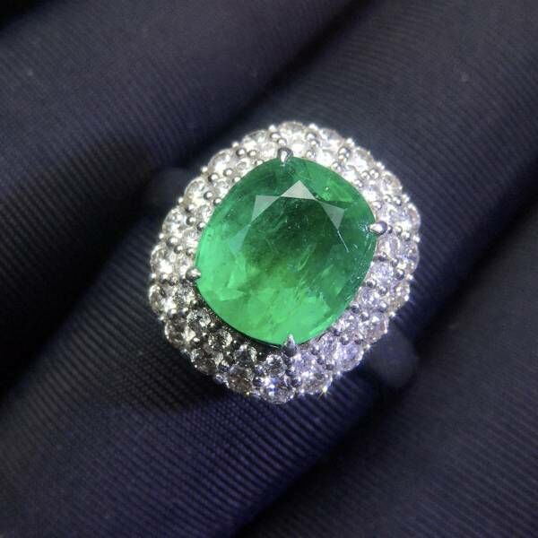 18k金配鑽石镶嵌 祖母綠戒指 送證書