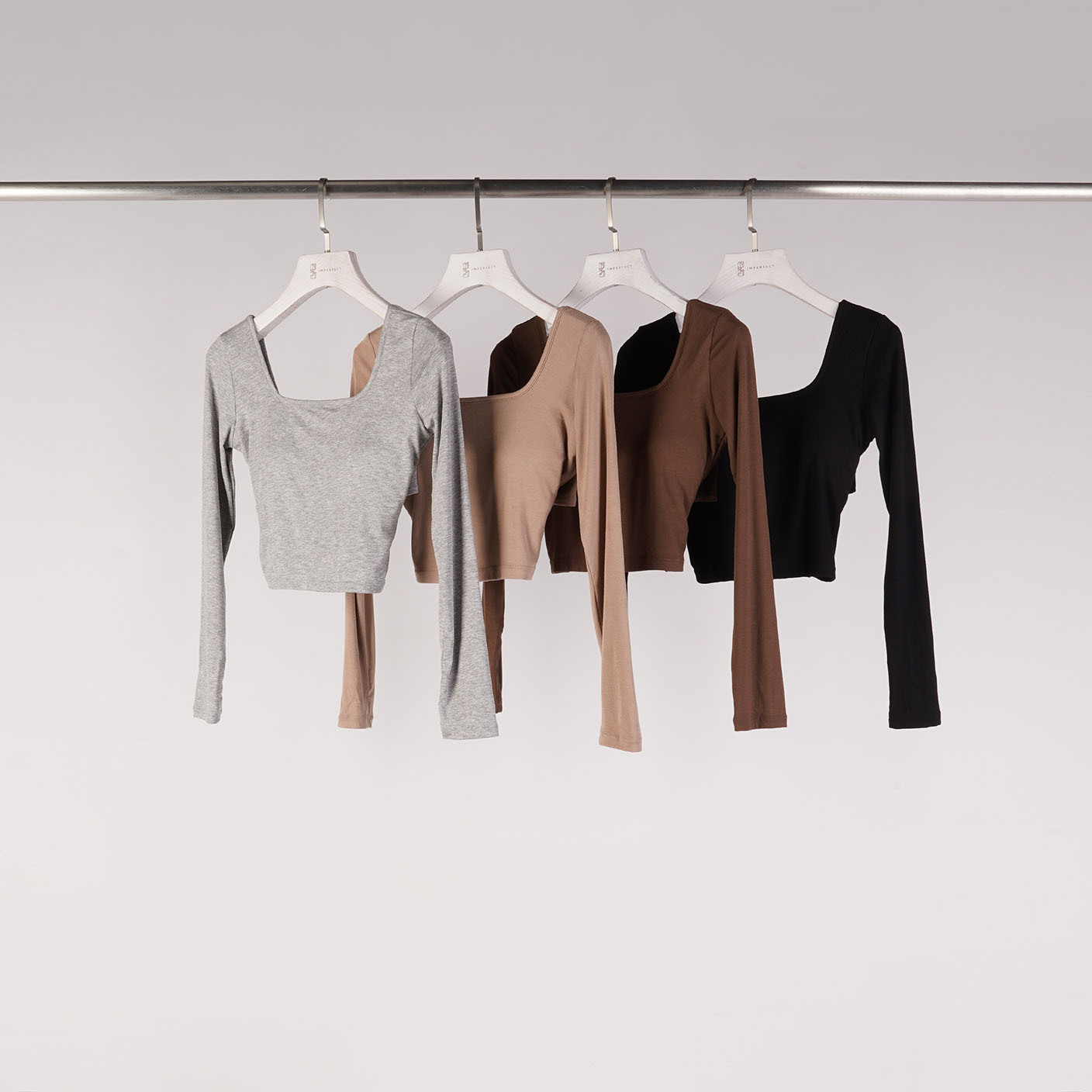 方領交叉挖背Bra Top | 4色