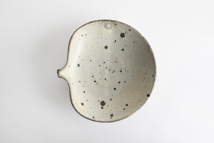 祥見知生選品-山田隆太郎-粉引銳形片口缽