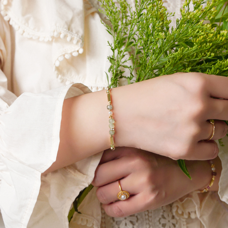 ｜財運｜琴房裡的雲朵 – 葡萄石 – 手鍊