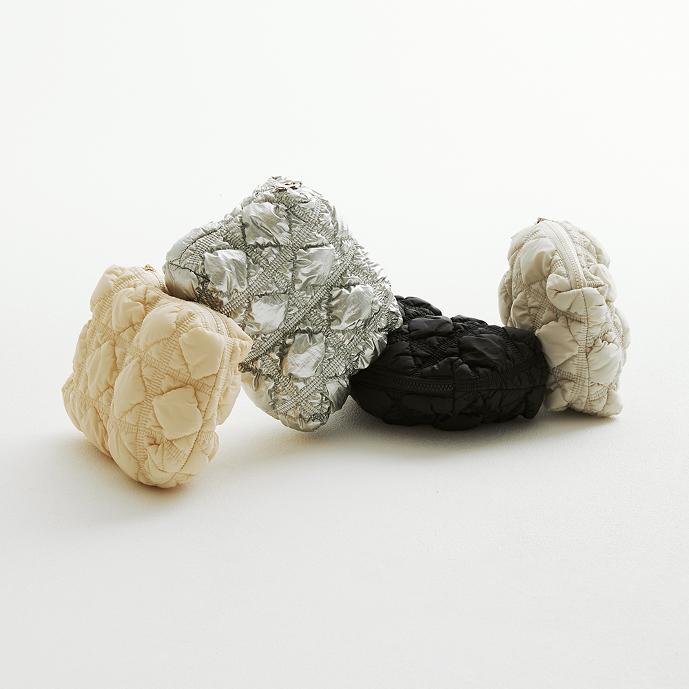 Carlyn Weekender Pouch