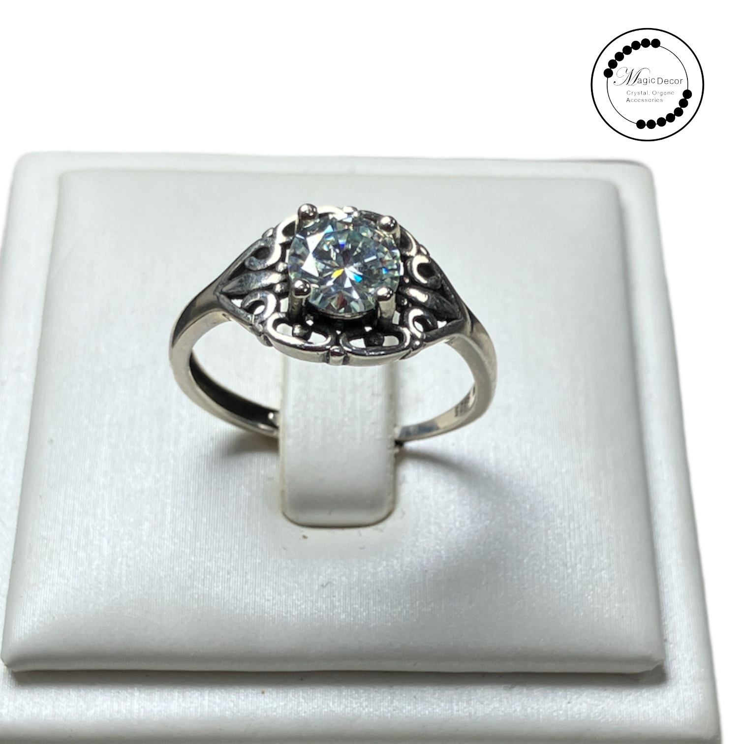 B111 1卡智慧之眼莫桑全銀開口戒指