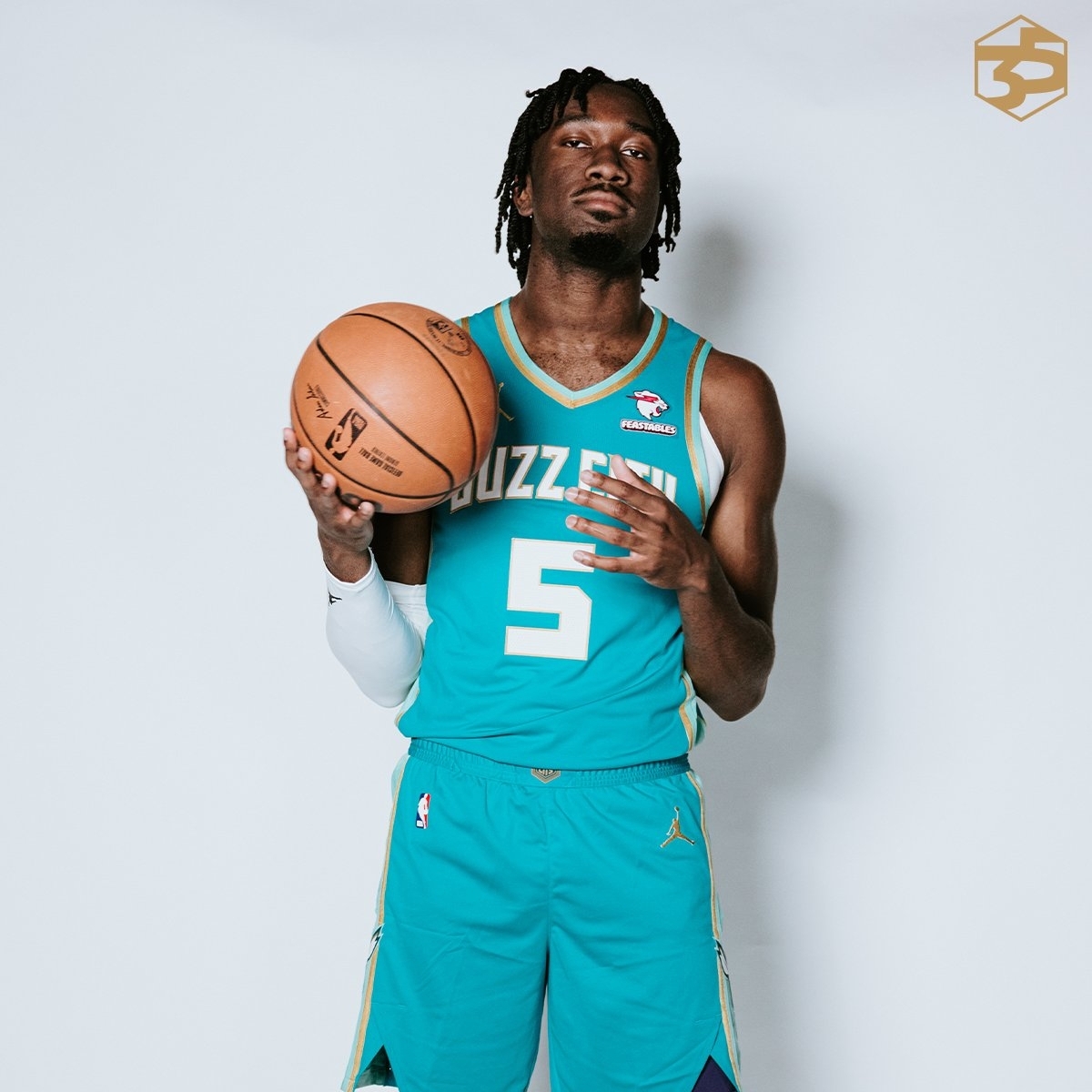 黃蜂隊 23-24 城市版球衣