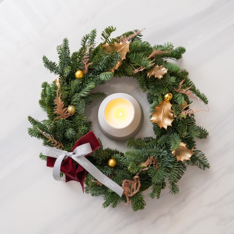 【 新鮮 】 金箔諾貝松聖誕花圈 M ~ XL