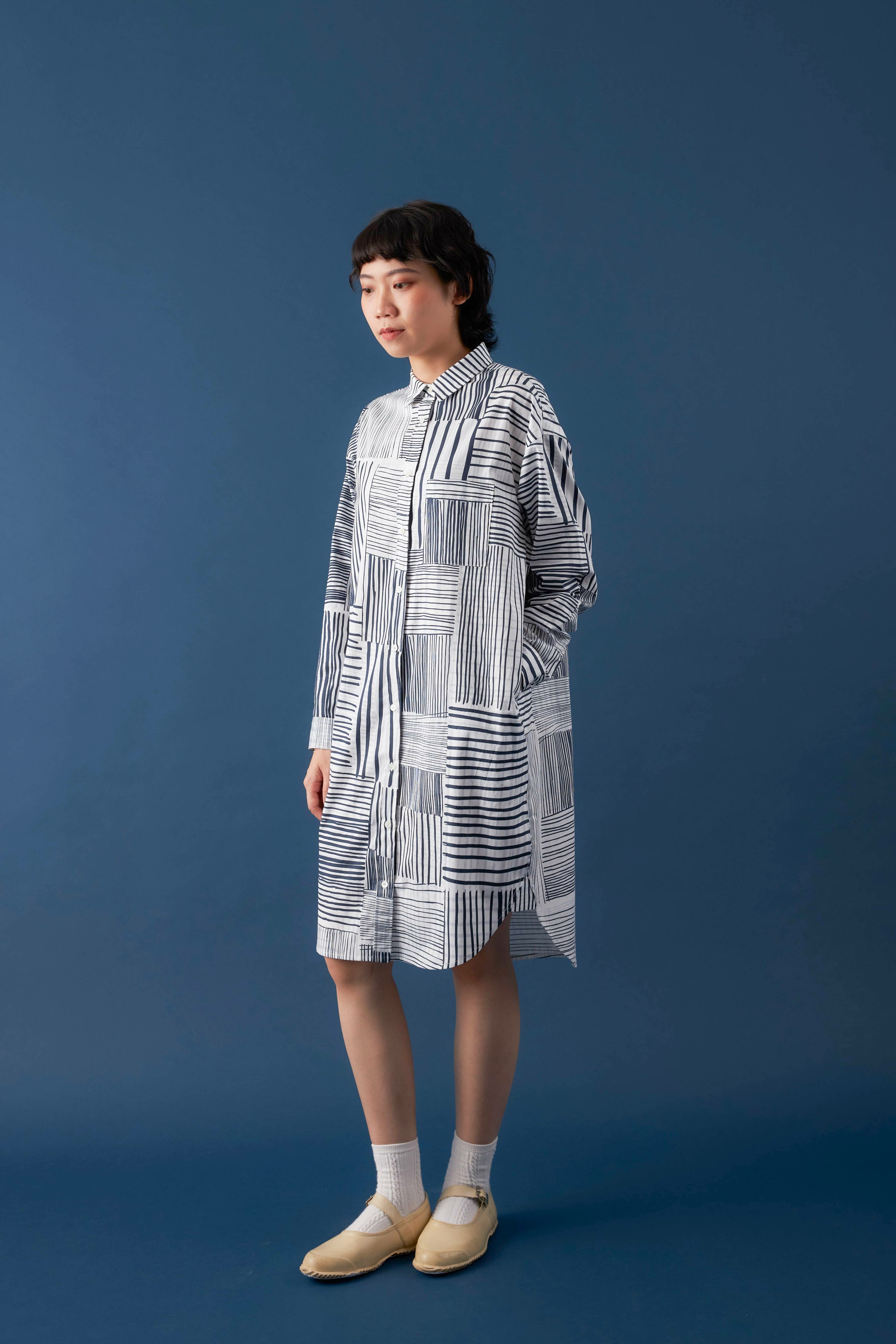 印花長版襯衫 / 編織深藍 / Free Size