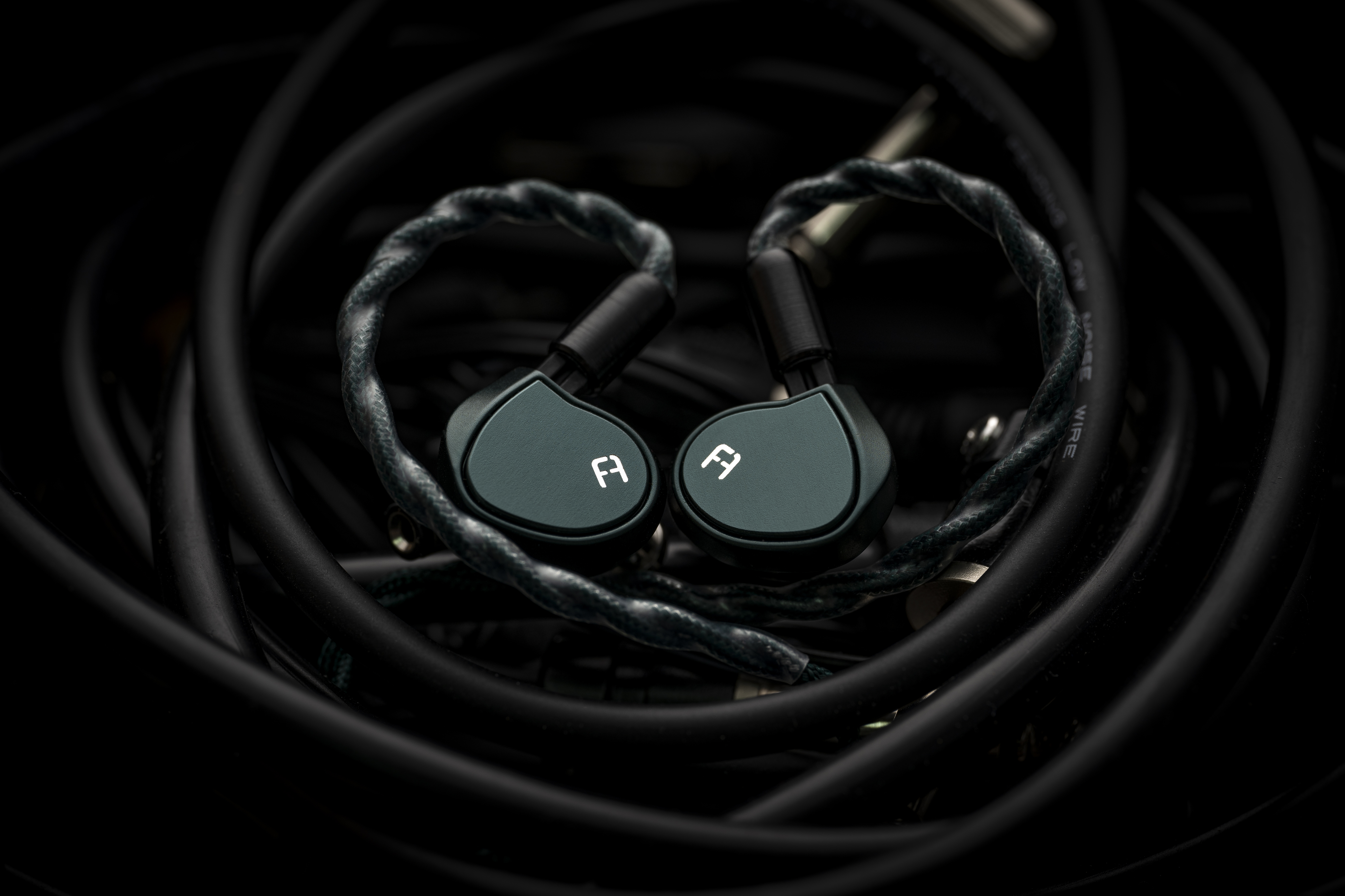 Faudio Spring イヤホン FAudio】Spring｜新世代ダイナミック型フラッグシップIEM