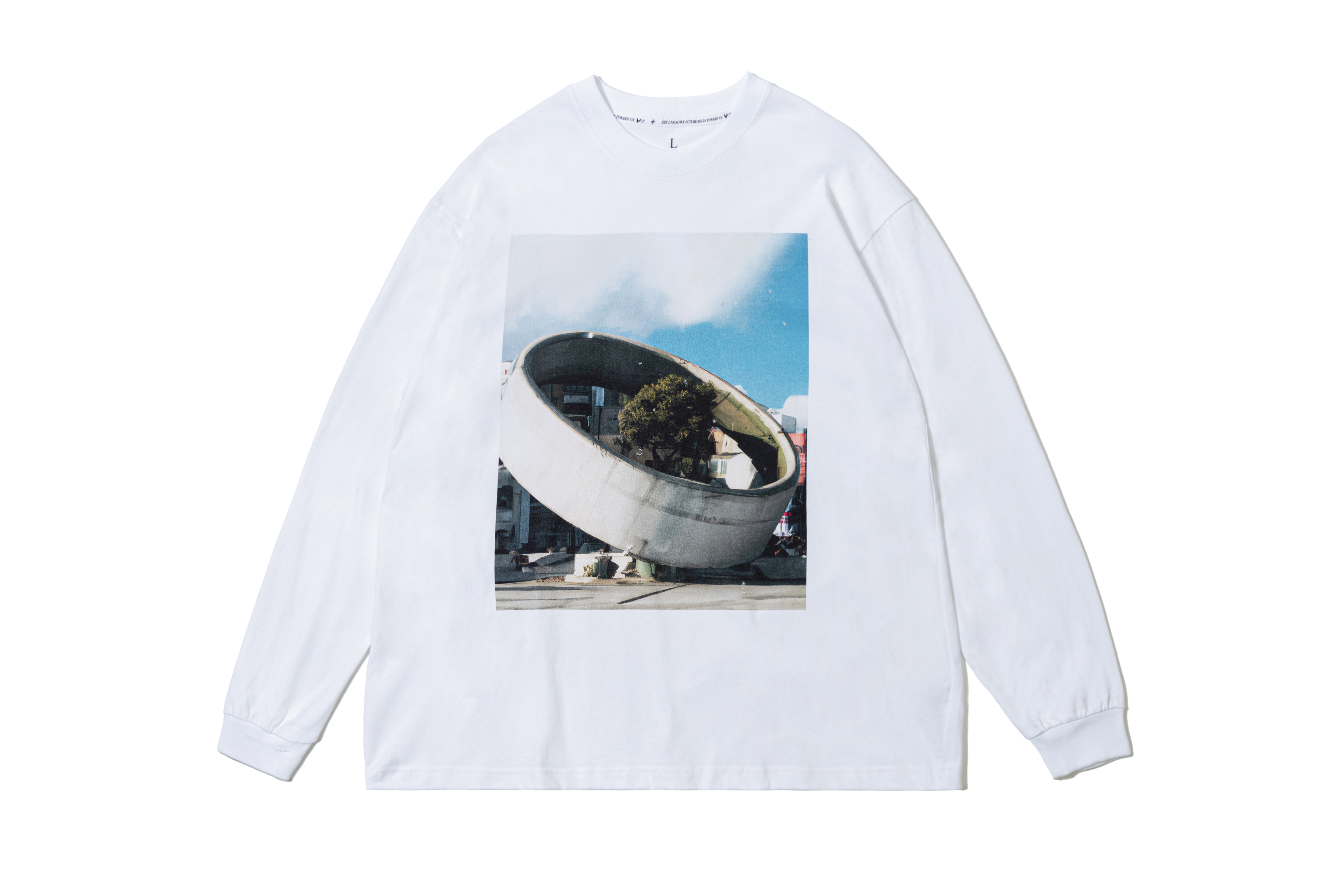 REMIX "Future Community LS Tee@derthatbug" (White)