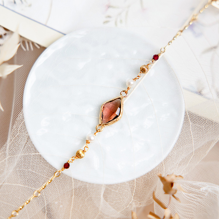 落霞雲彩 – 石榴石 – 手鍊