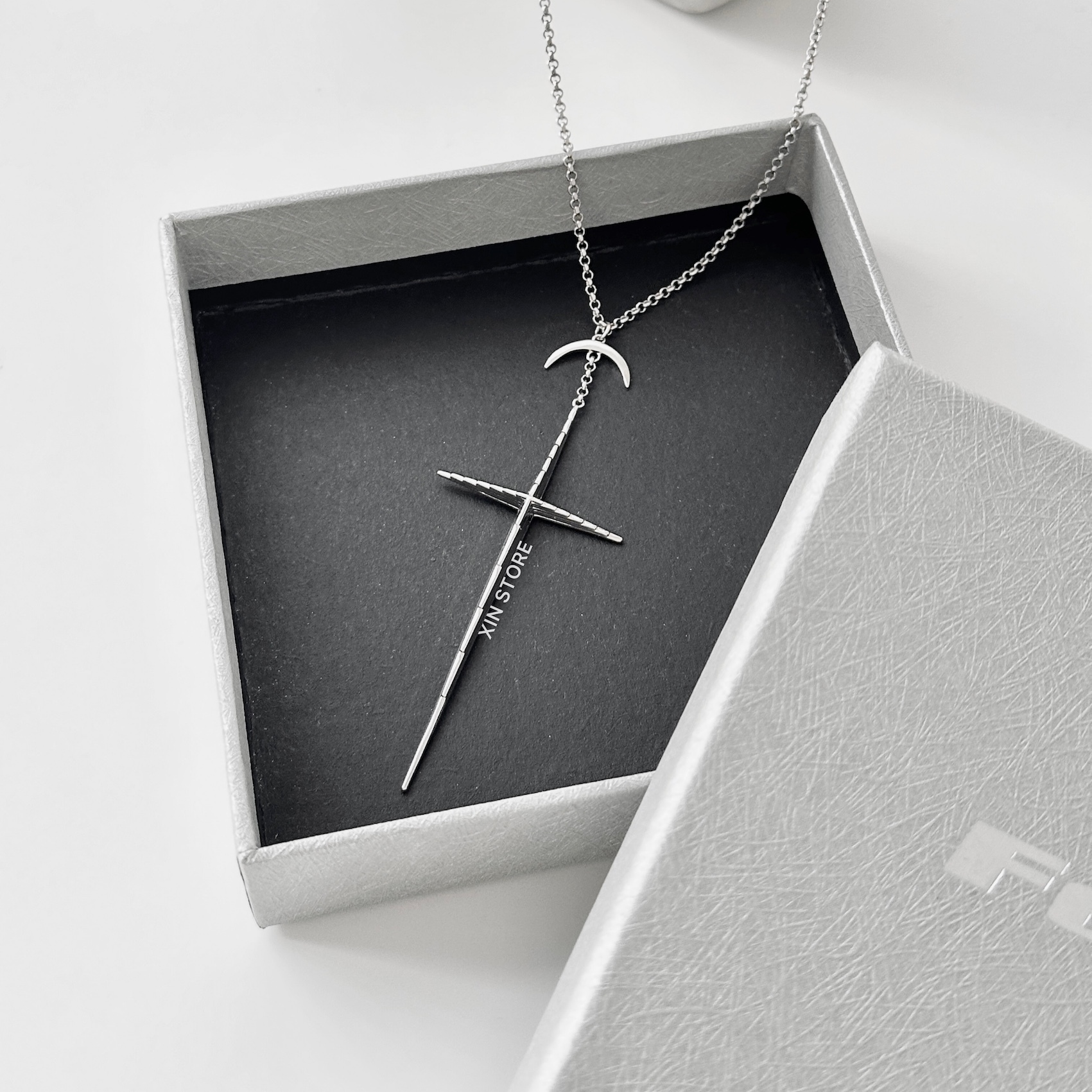 Fe3c Bling Bling Cross Necklace 項鍊 十字架 月亮