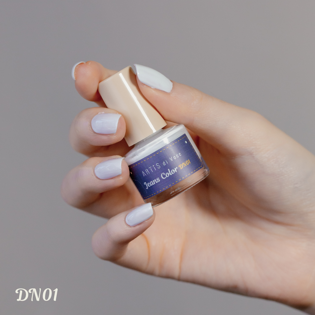 ARTiS di Voce 彩色指甲油 DN01